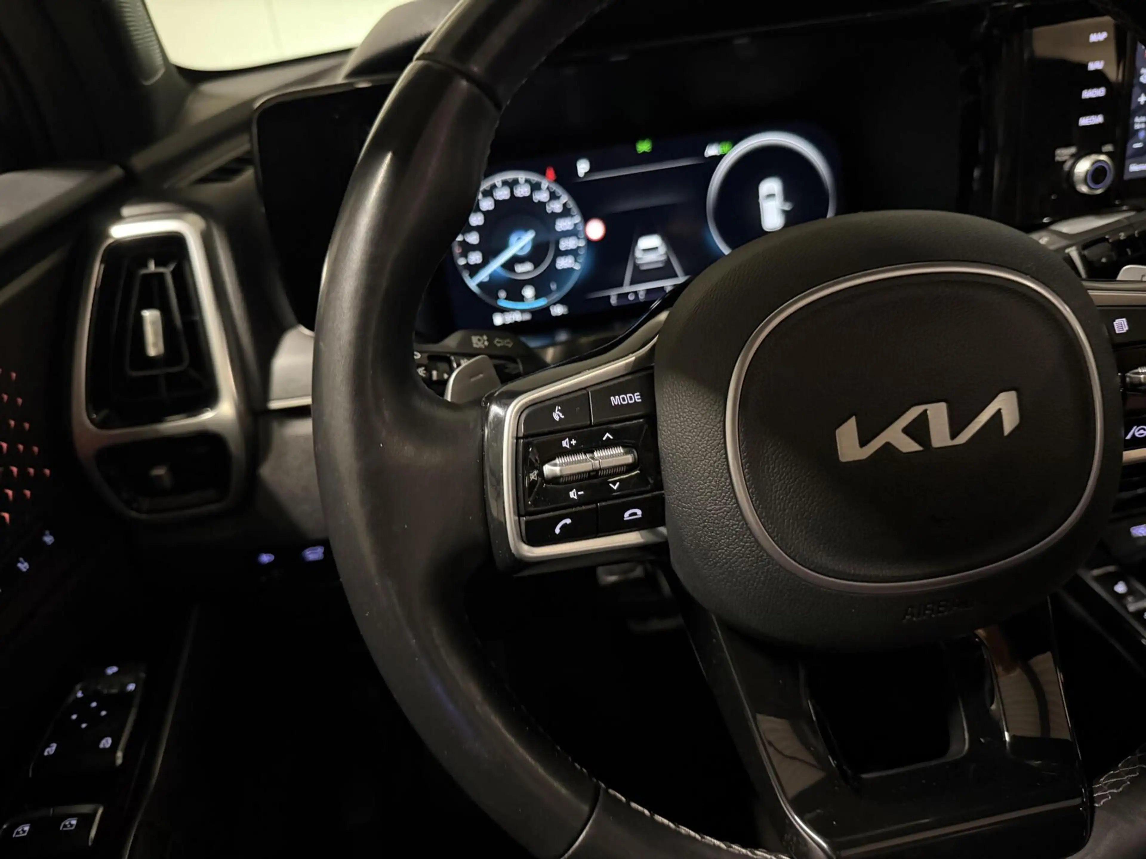 Kia Sorento 1.6 T-GDI Plug-in Hybrid 4WD ExecutiveLine 7p. — photo 29