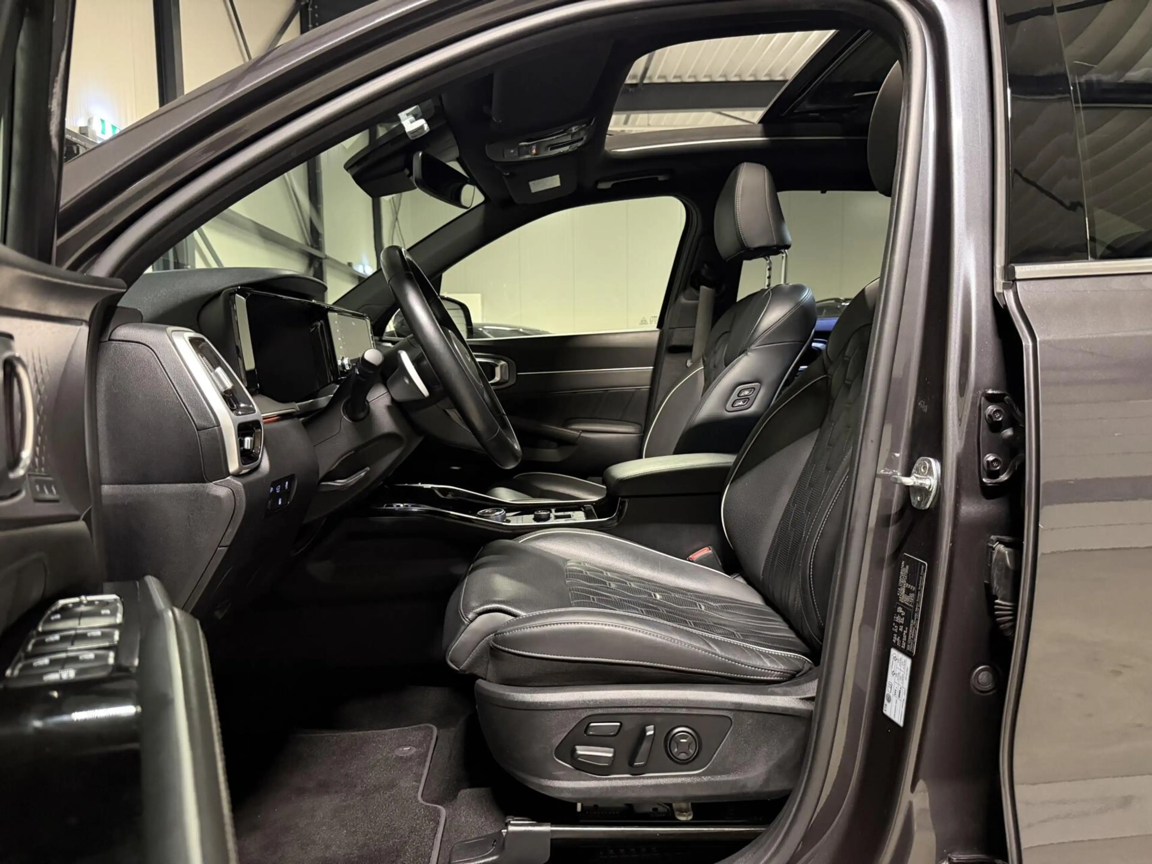 Kia Sorento 1.6 T-GDI Plug-in Hybrid 4WD ExecutiveLine 7p. — photo 12