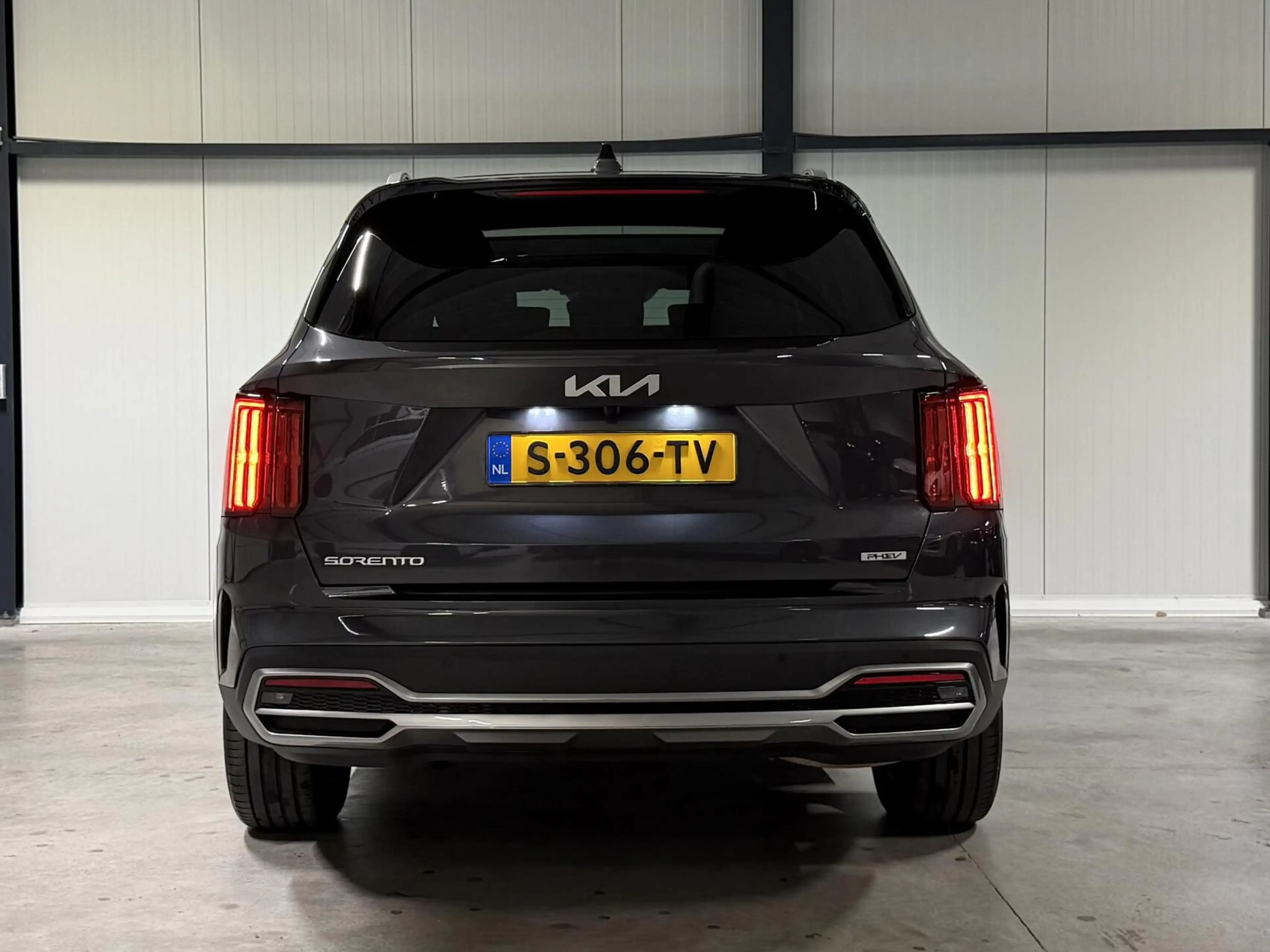 Kia Sorento 1.6 T-GDI Plug-in Hybrid 4WD ExecutiveLine 7p. — photo 8