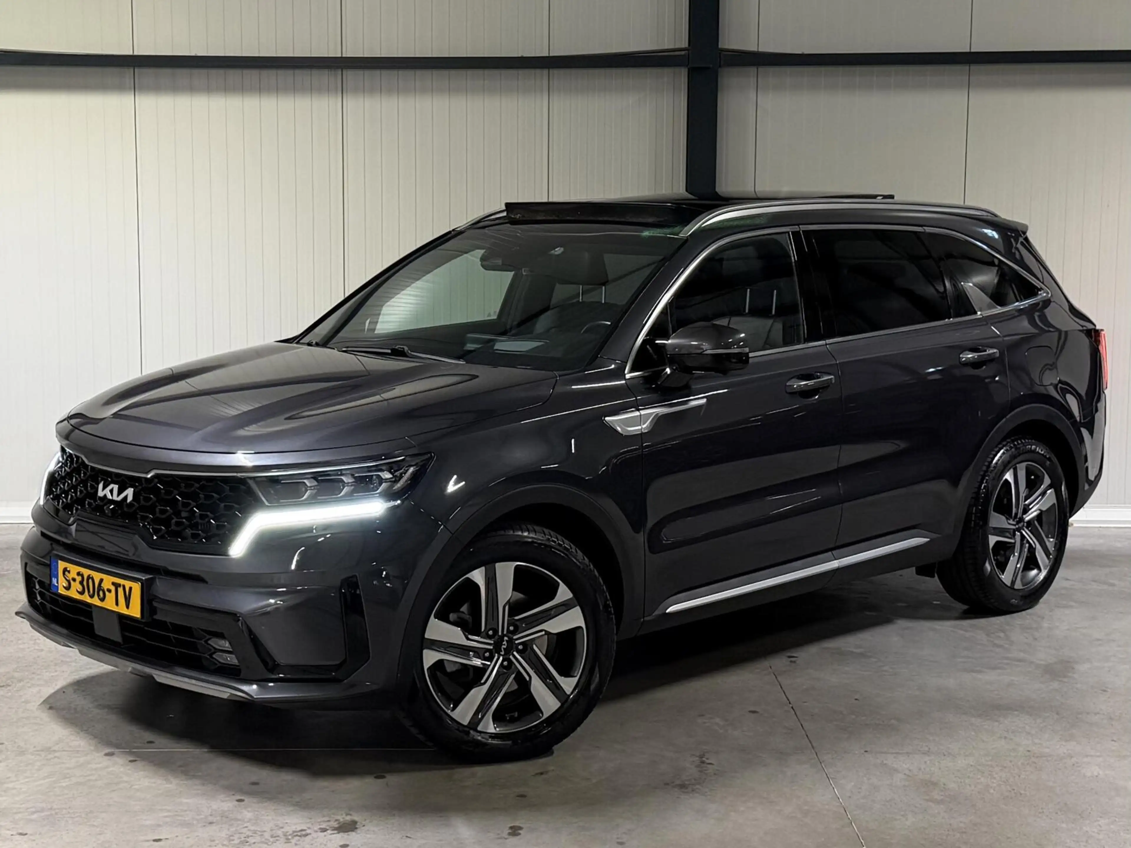 Kia Sorento 1.6 T-GDI Plug-in Hybrid 4WD ExecutiveLine 7p. — photo 5