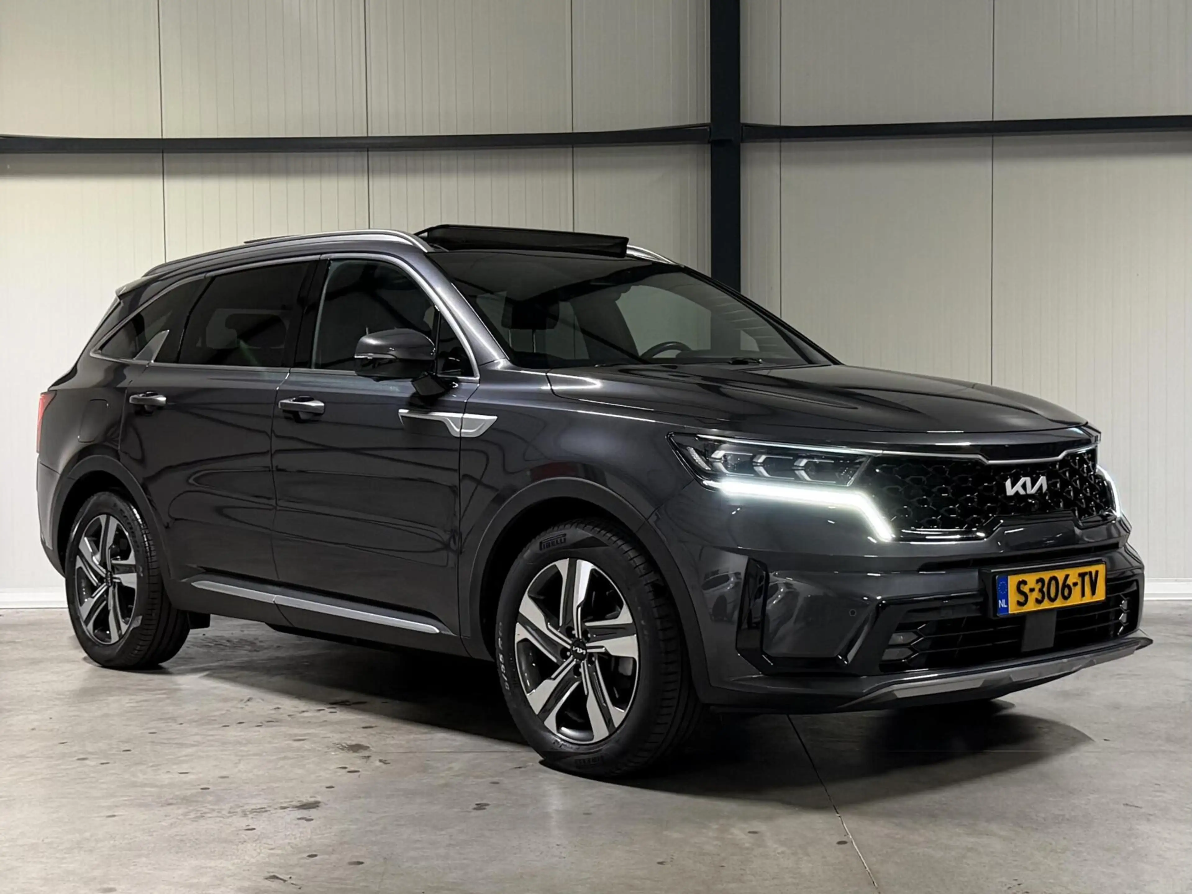 Kia Sorento 1.6 T-GDI Plug-in Hybrid 4WD ExecutiveLine 7p. — photo 22
