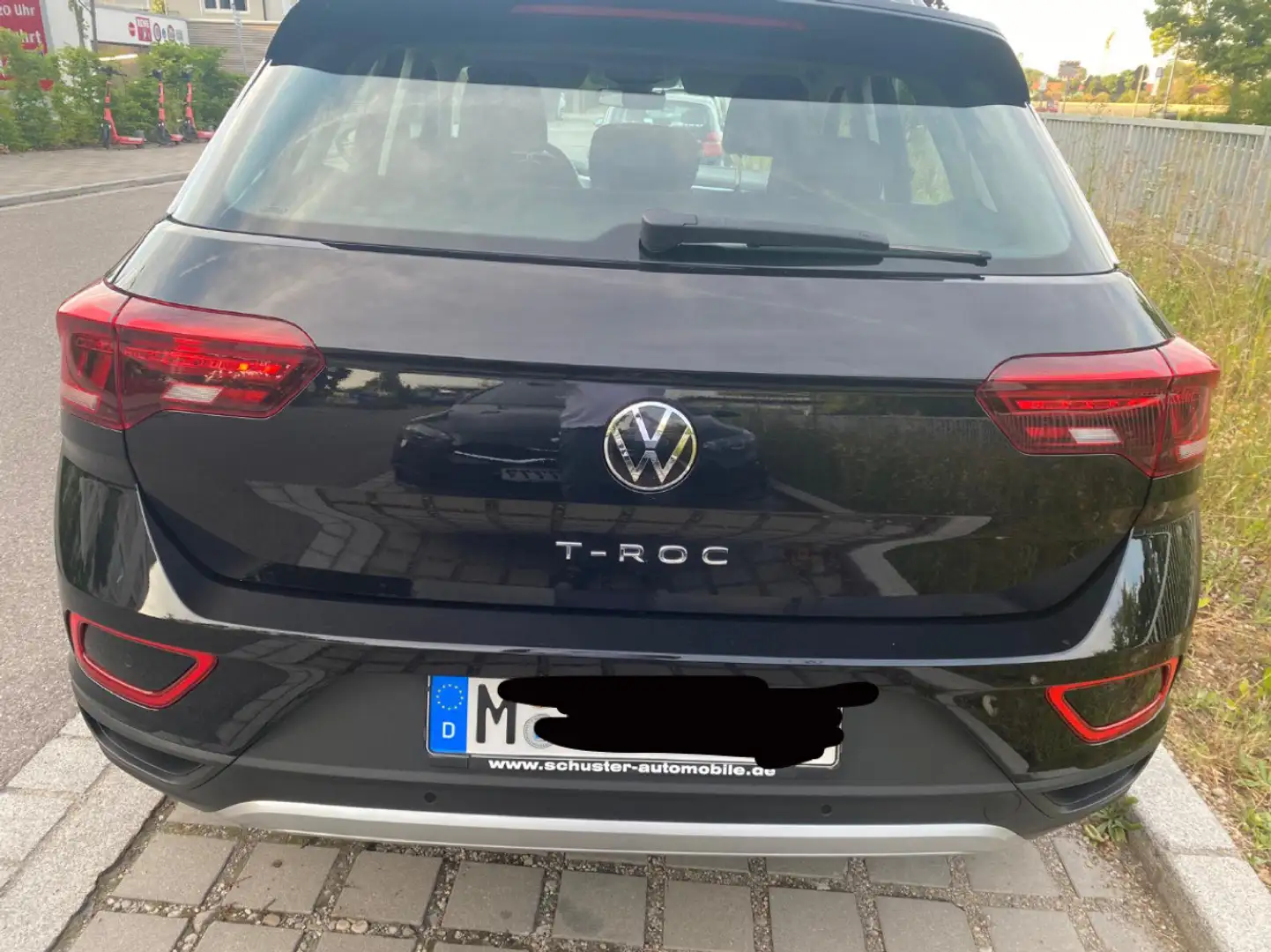 Volkswagen T-Roc Life Schwarz - 1