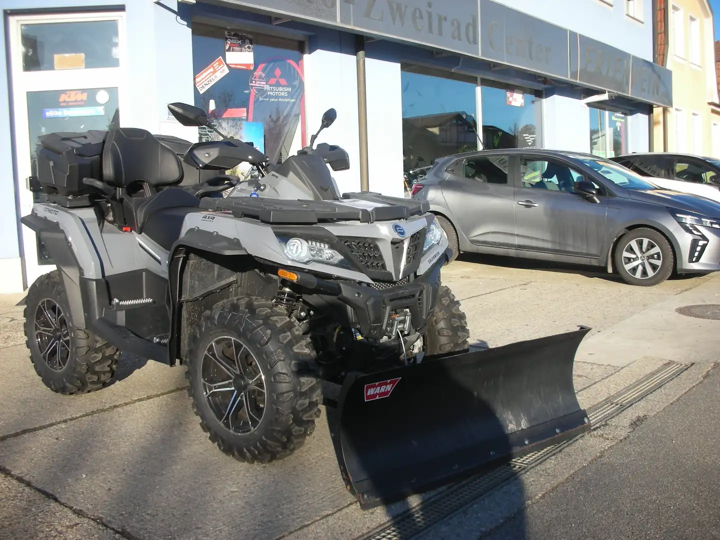 CFMOTO CForce 850 V-2 Zyl. ! XC T3b Servol.- AHV -Koffer - Seilwinde Šedá - 1