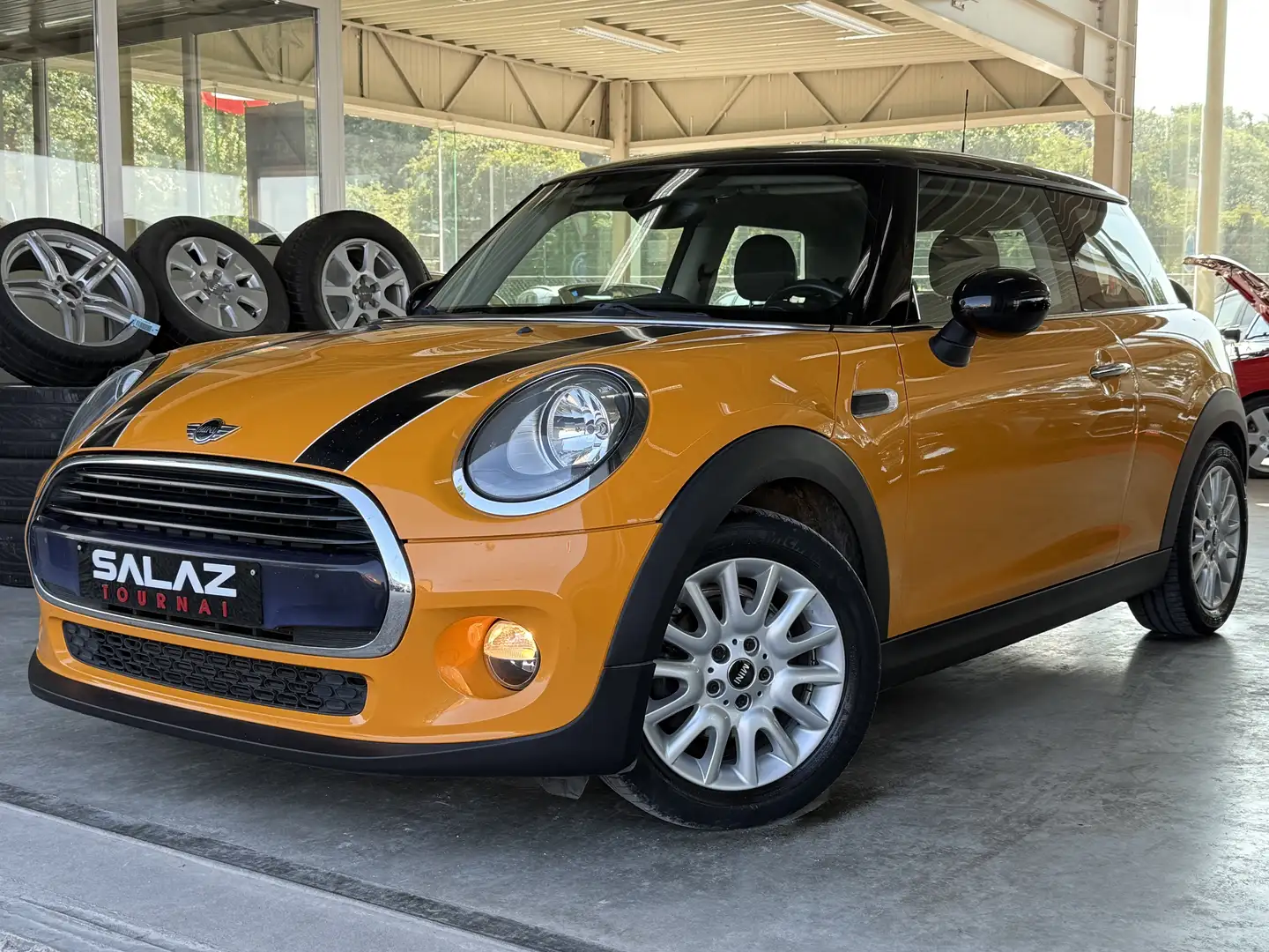MINI Cooper 1.5_GARANTIE_BLUETOOTH_USB_CLIM_JANTES Oranžová - 2