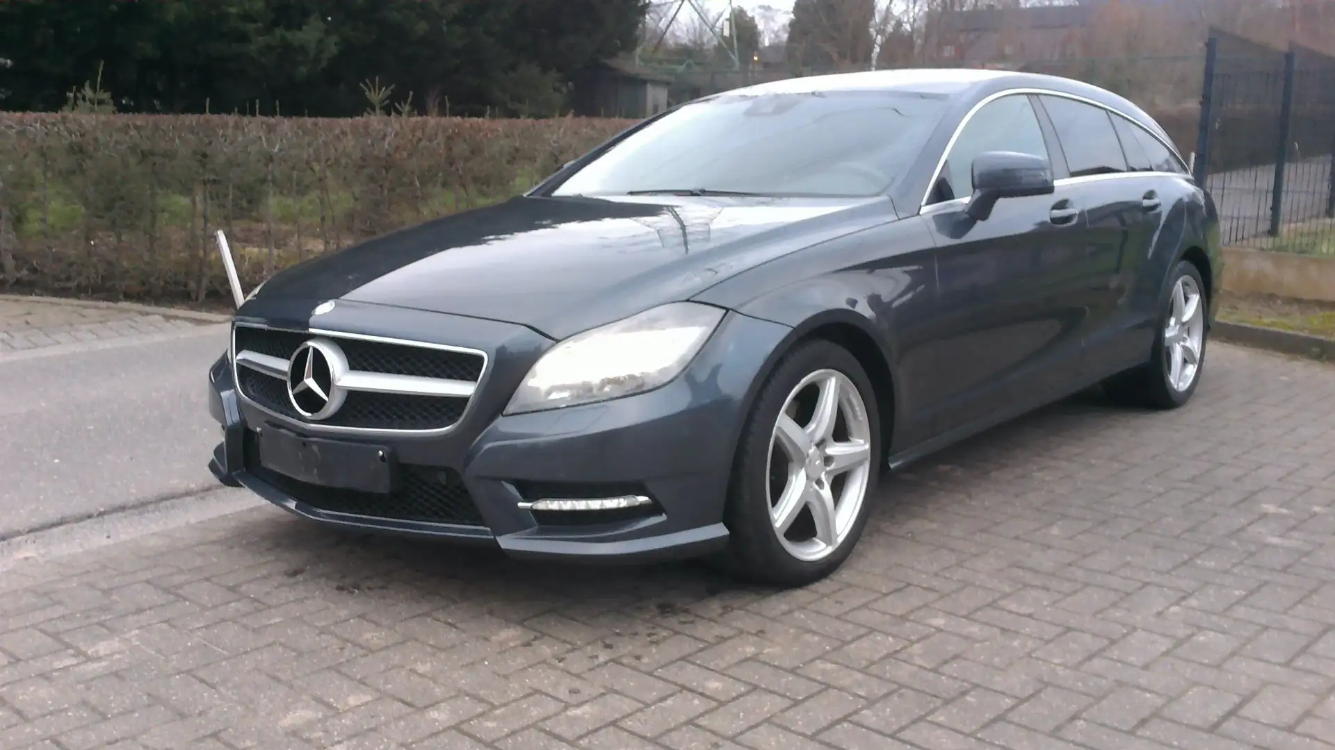 Mercedes-Benz CLS 250 CDI BE Shooting brake, AMG pakket Сірий - 1