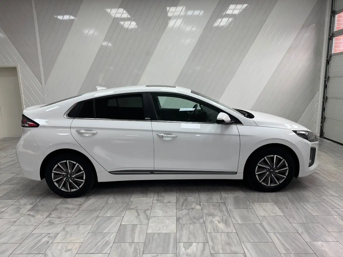 Hyundai IONIQ Ioniq Prime Elektro Weiß - 2