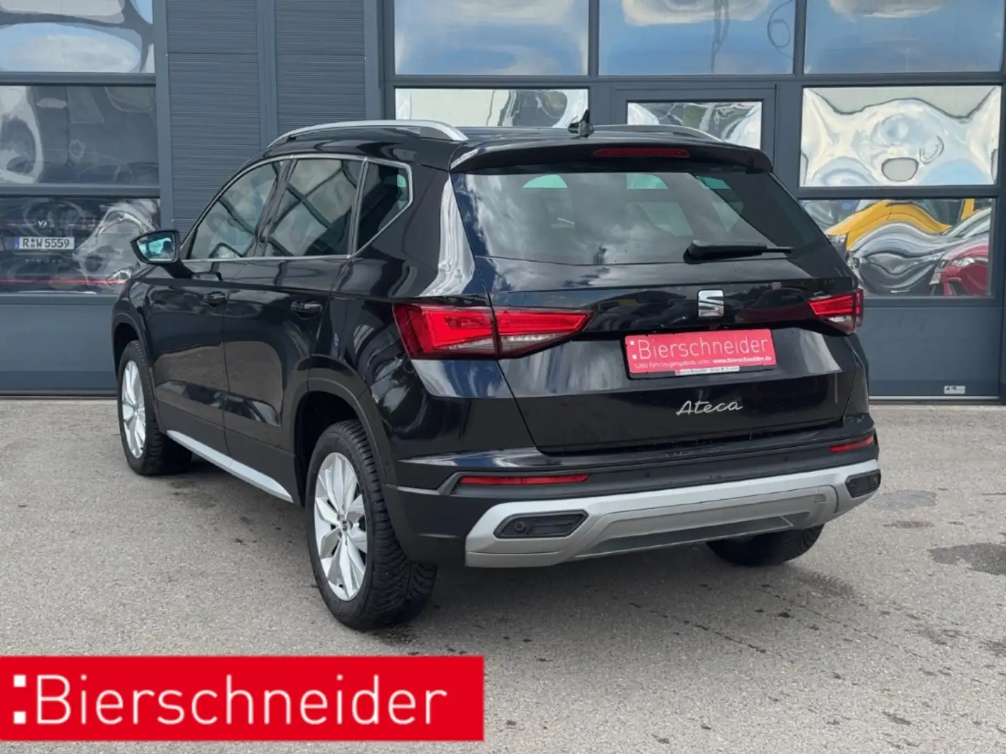 SEAT Ateca 1.5 TSI DSG Xperience LED NAVI ACC PARKASS Schwarz - 2