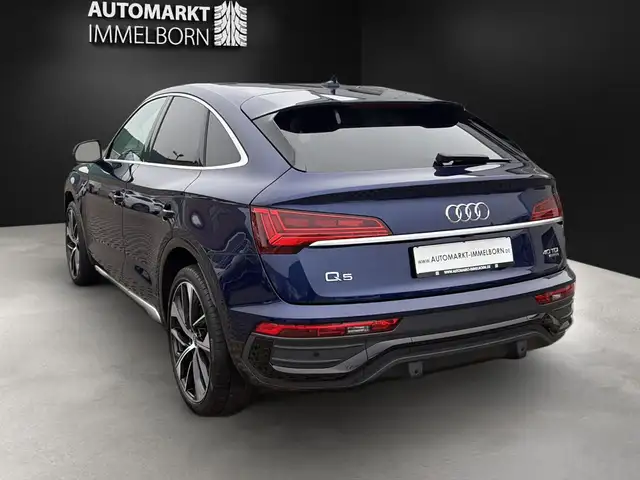 Audi Q5 view 5
