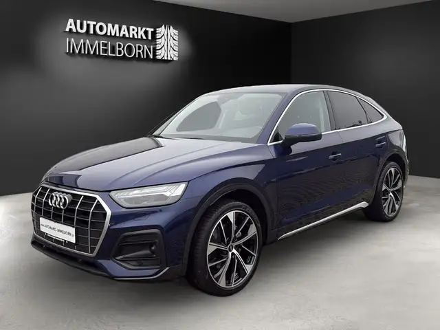 Audi Q5 view 4