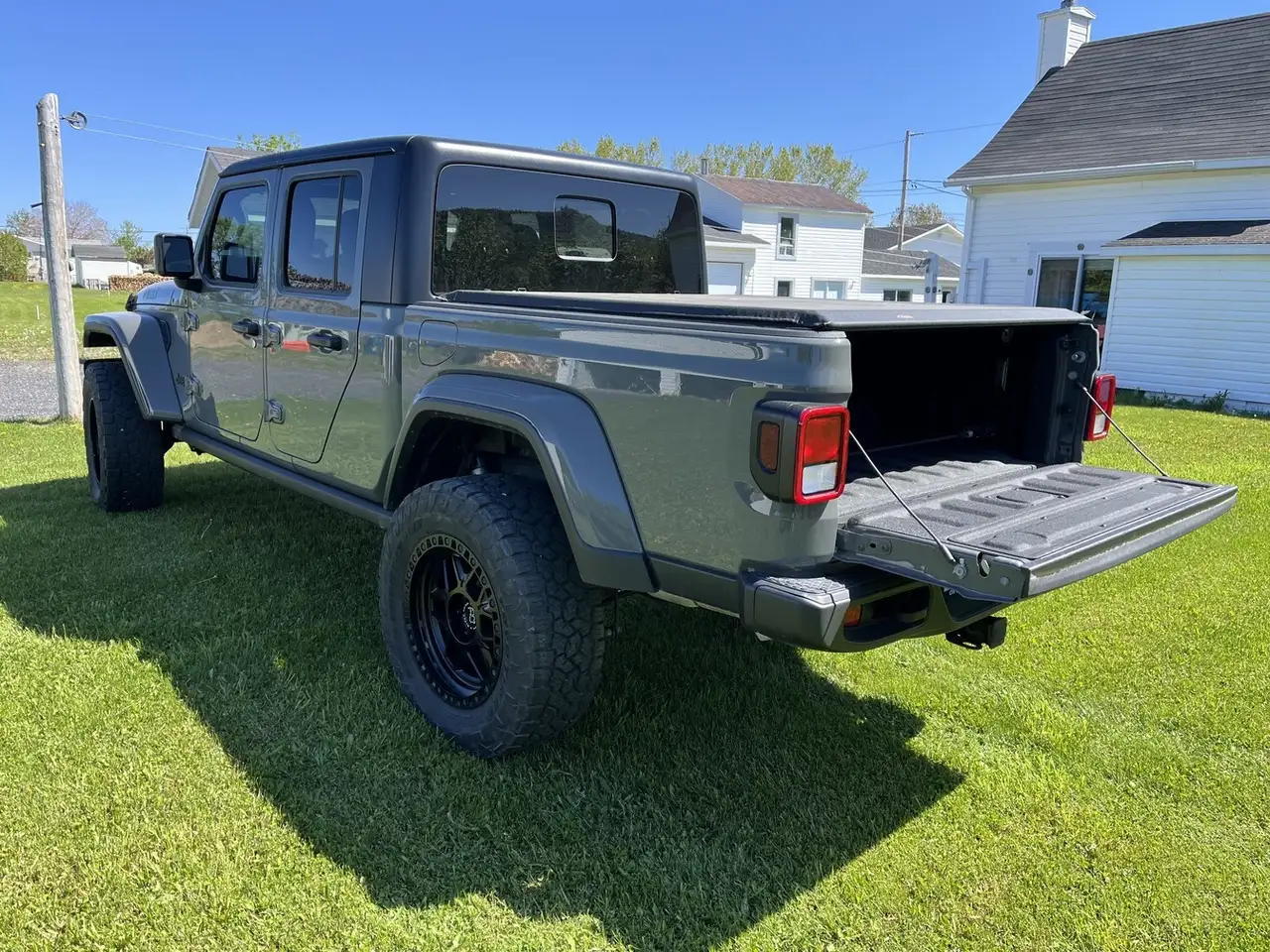 Jeep Gladiator снимка Jeep Gladiator