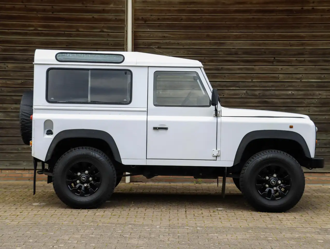 Land Rover Defender 90 2.0 MPI Benzine, foto 2
