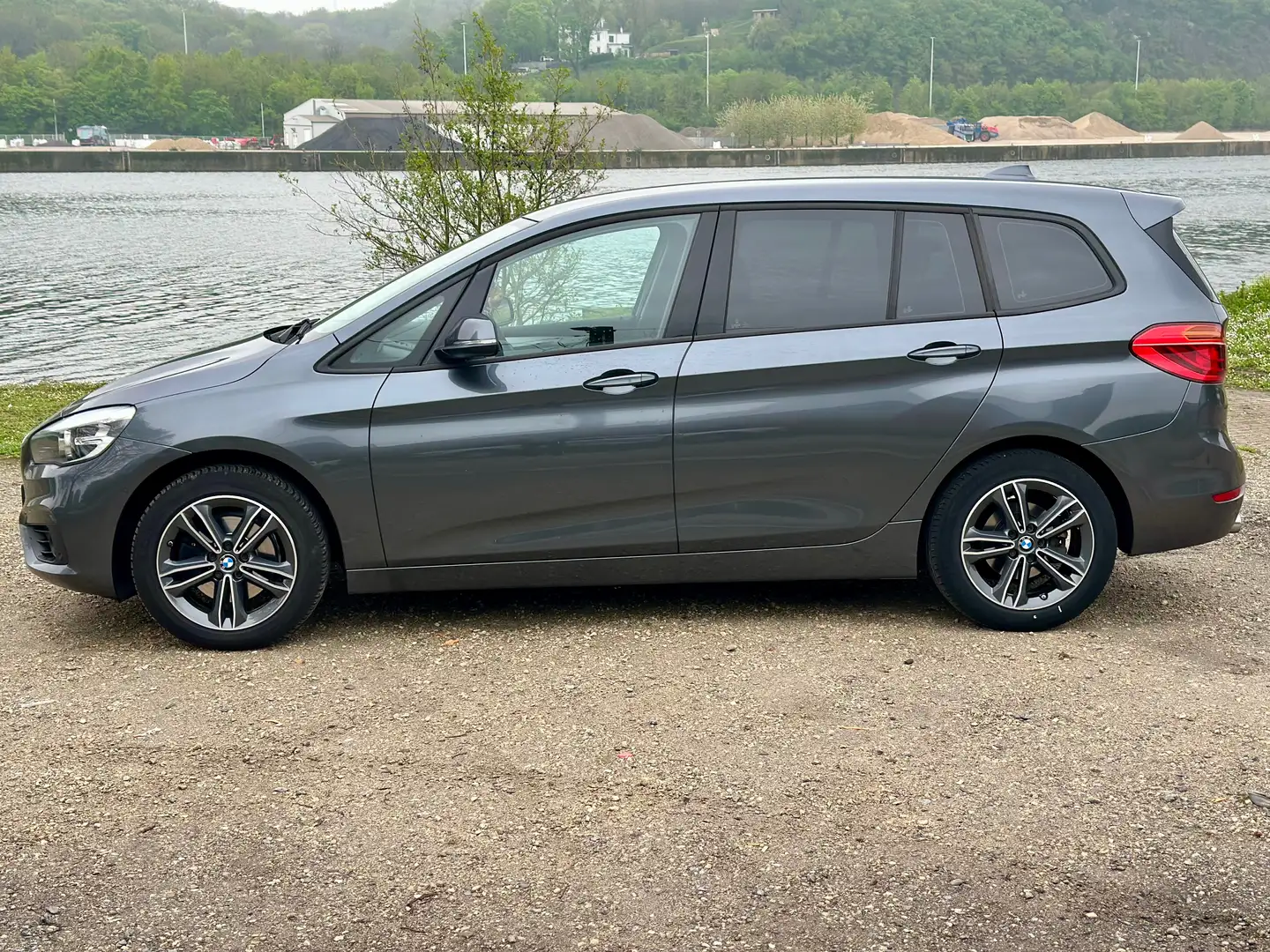 BMW 218 Gran Tourer 218 dA Gris - 1