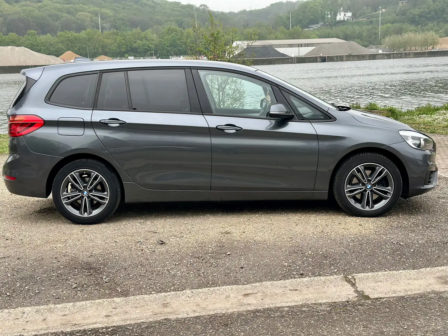 BMW 218 Gran Tourer 218 dA Gris - 2