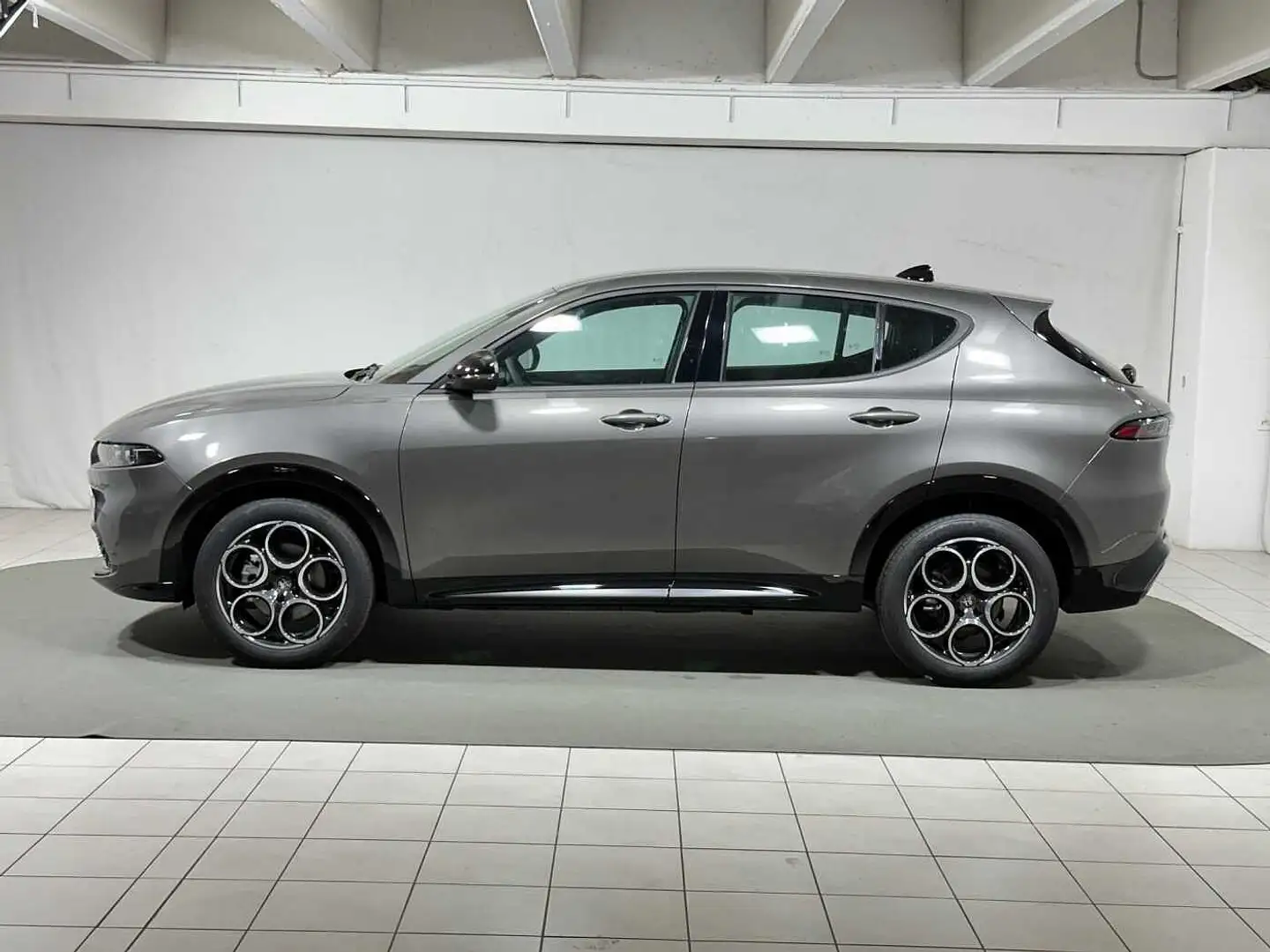 Alfa Romeo Tonale 1.5 130 CV MHEV TCT7 Sprint Gri - 2