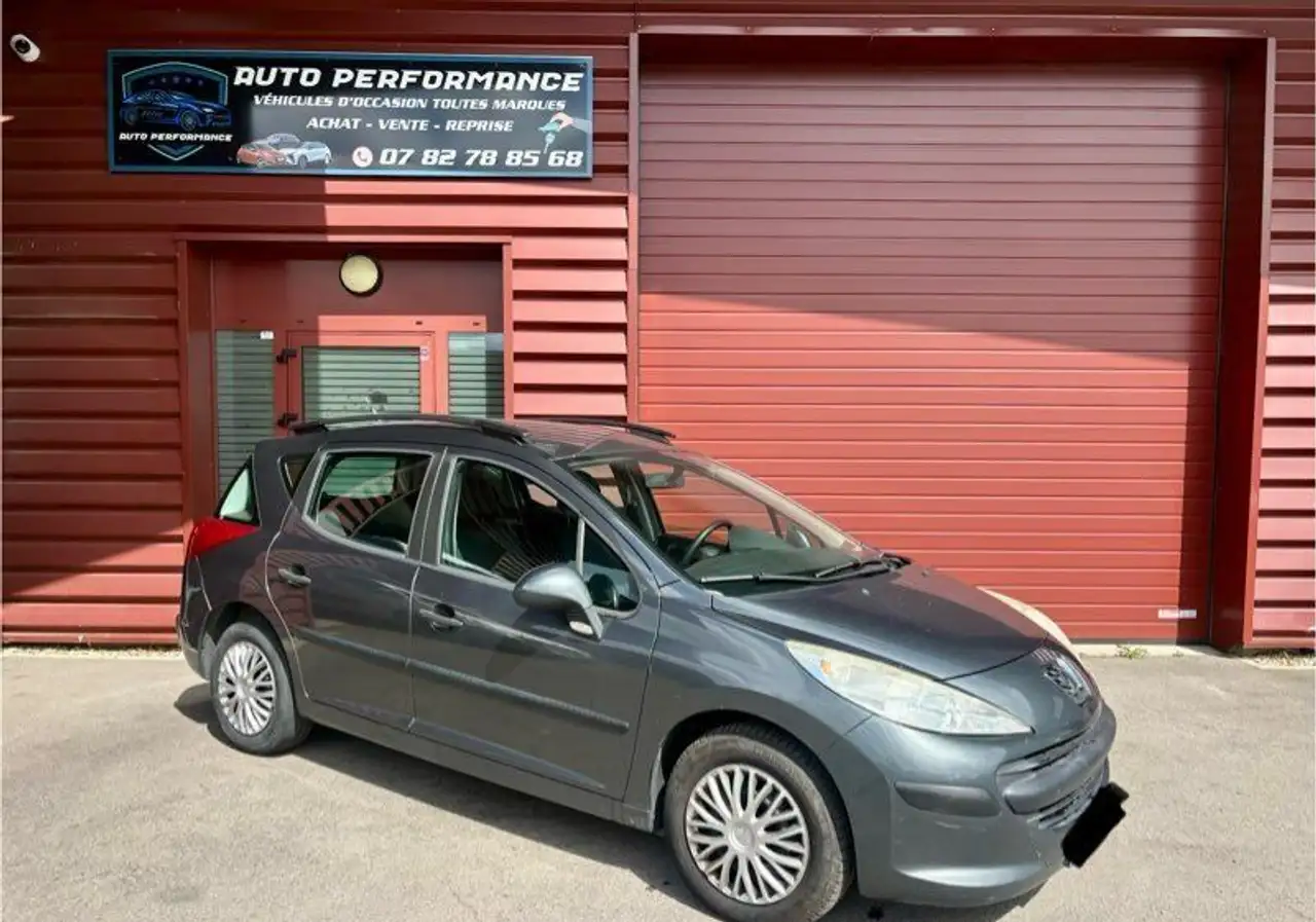 Peugeot 207 1.6 hdi 90cv 2008 184000km ct ok distrib
