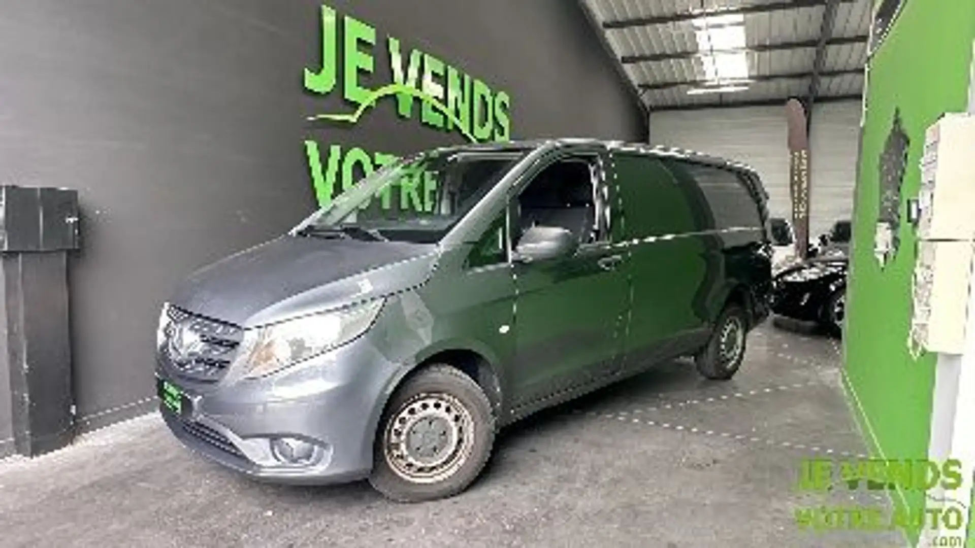 Mercedes-Benz Vito (447) Fourgon 111 1.6 CDI 16V 114 cv Gris - 2