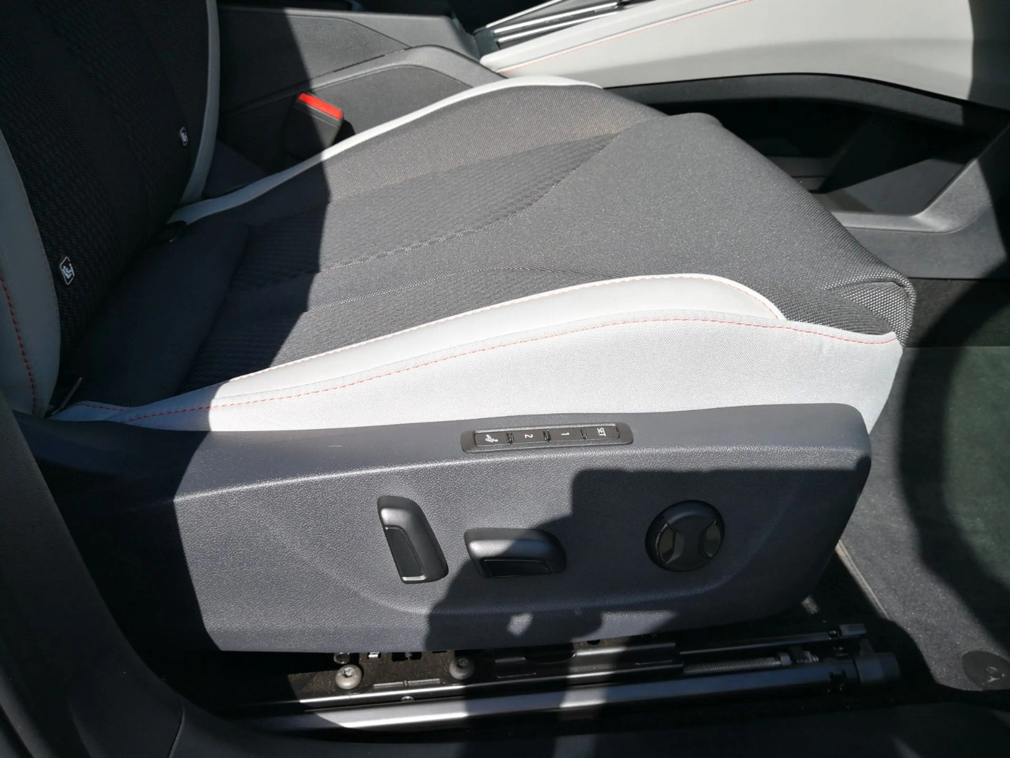 Skoda Elroq ELROQ 85 FIRST EDITION SPORTLINE AHK MAXX WÄRMEP — photo 16