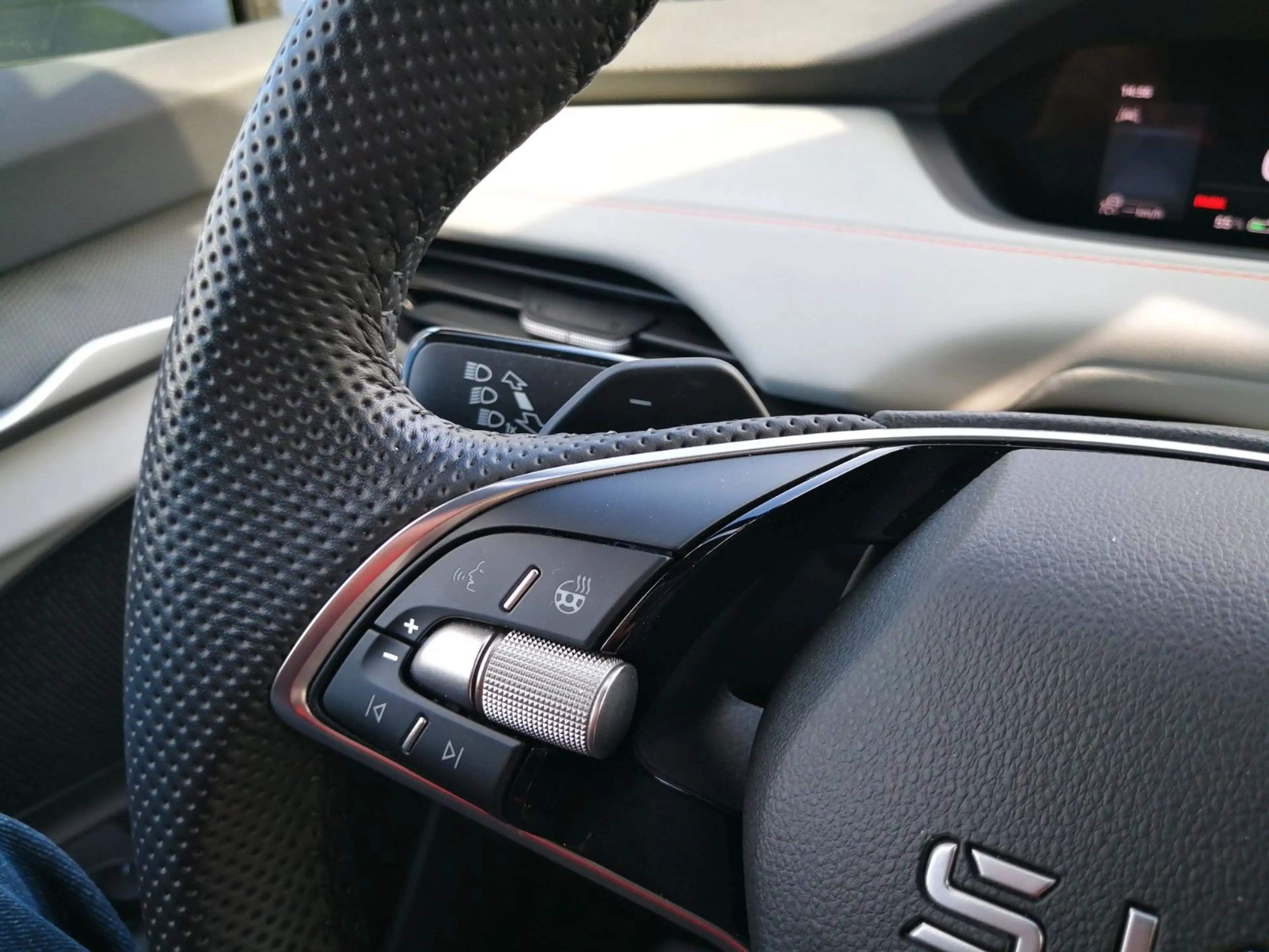 Skoda Elroq ELROQ 85 FIRST EDITION SPORTLINE AHK MAXX WÄRMEP — photo 32