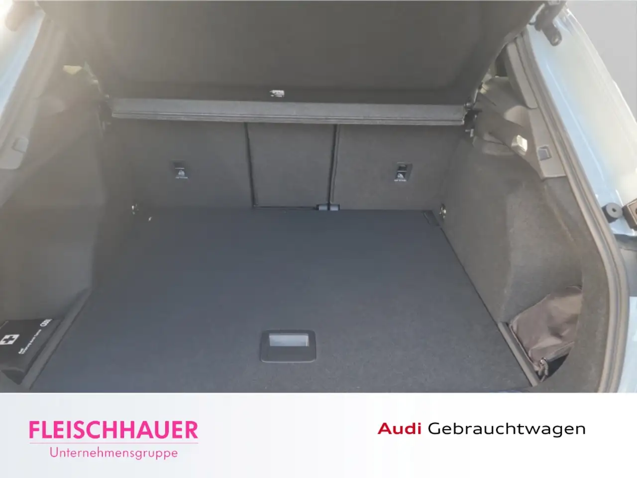 Audi Q3 SUV 2.0 TDI S tronic S-LINE NAVI+EL. HECKKLAPPE 14