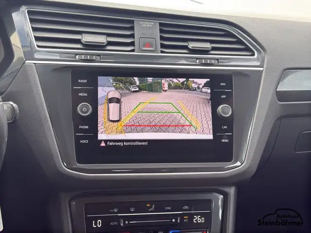 Volkswagen Tiguan view 24