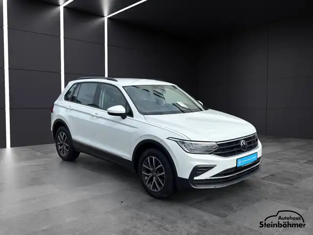 Volkswagen Tiguan view 10