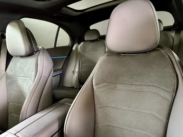 Mercedes-Benz E 200 d *AMG Line Advanced, Night Paket, Pano, BLIS Ansicht 11