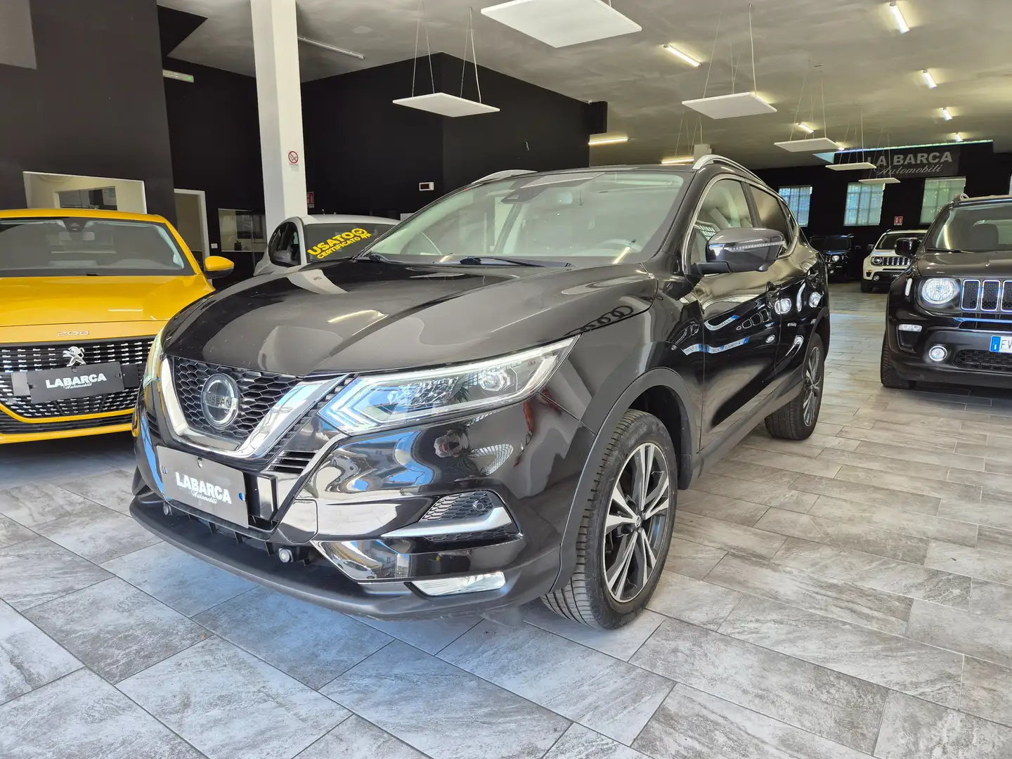 Nissan Qashqai II 2017 1.5 dci N-Connecta 110cv Nero - 2