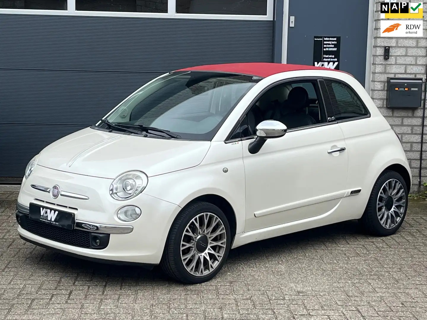 Fiat 500C 1.2 Lounge automaat clima NL auto N.A.P. - 1
