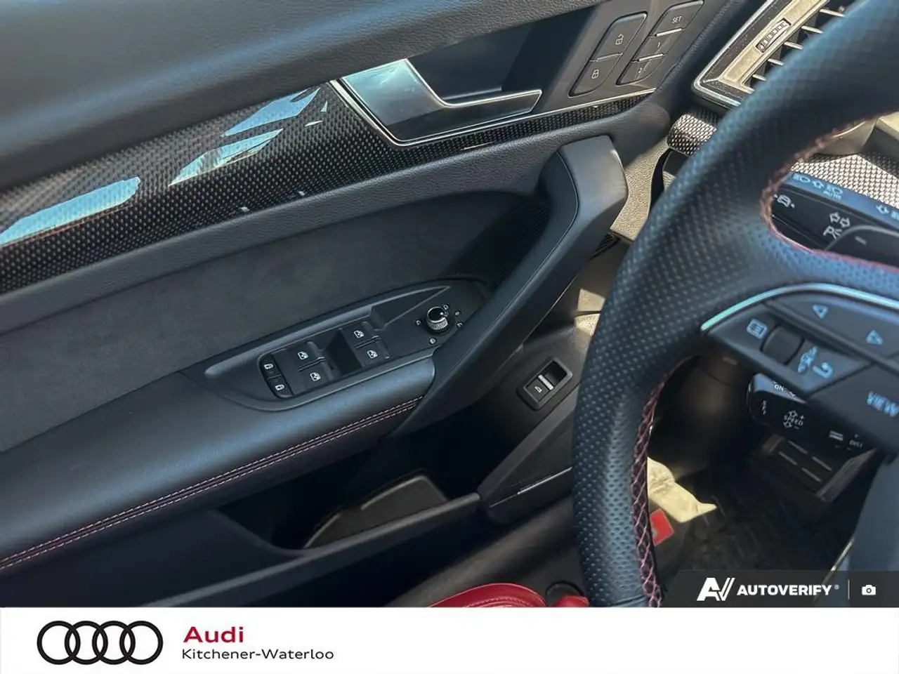 Audi SQ5 снимка Audi SQ5