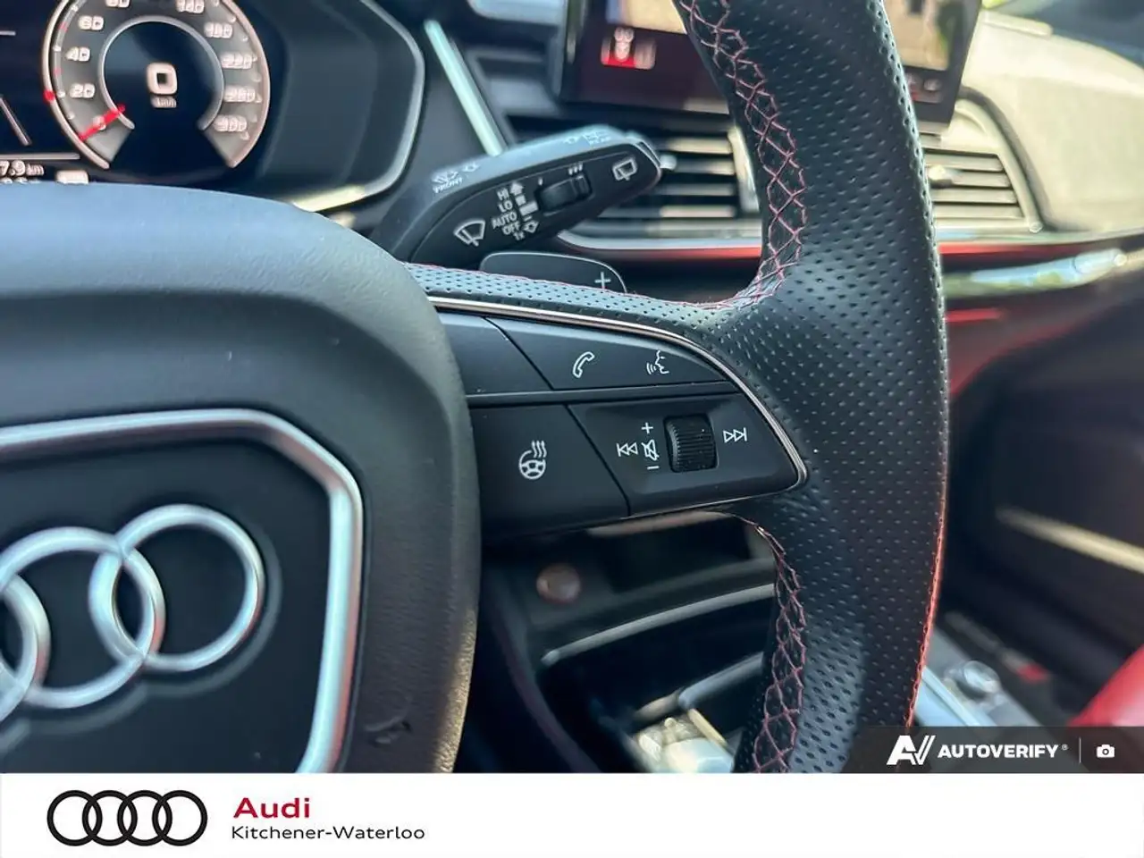 Audi SQ5 снимка Audi SQ5