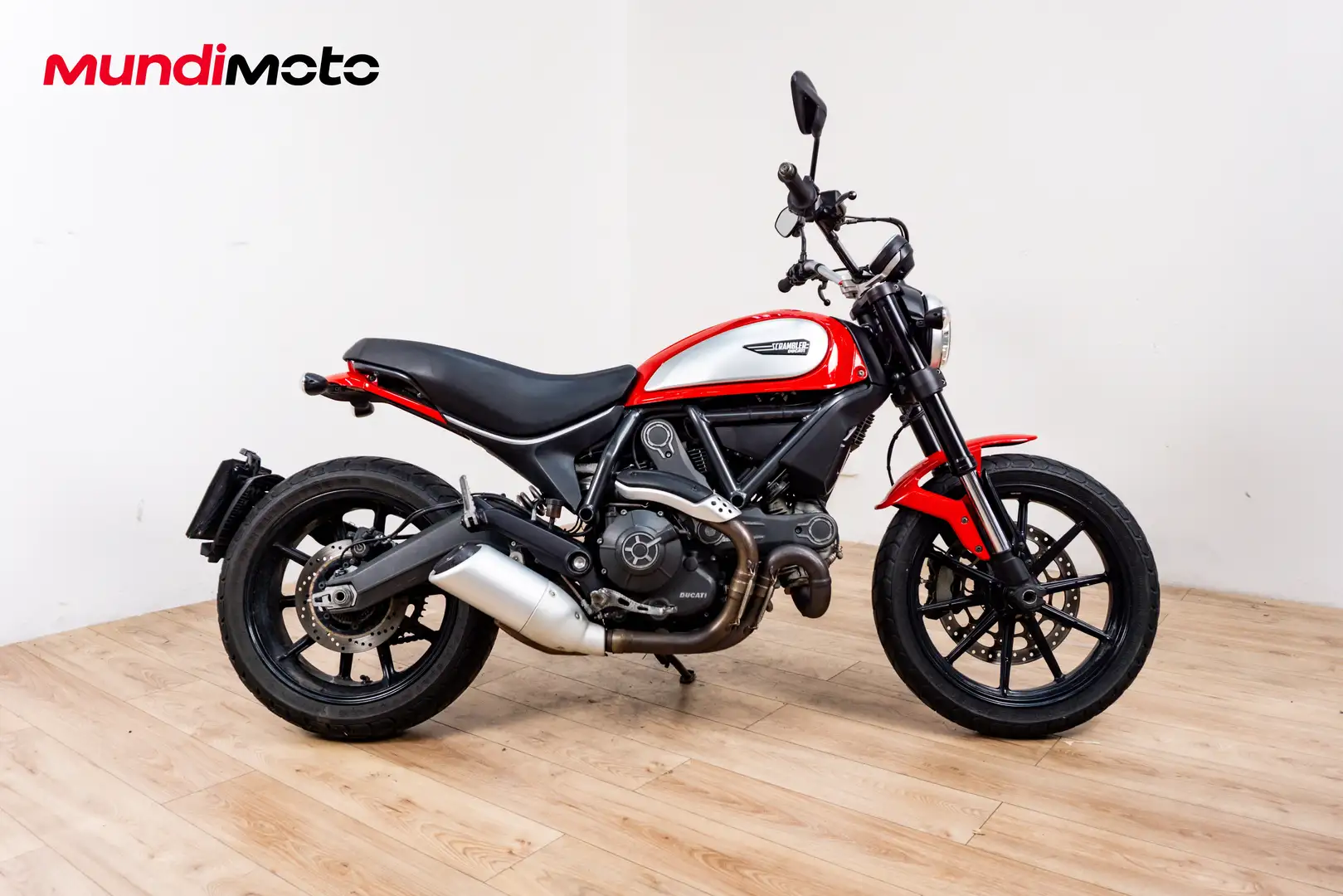 Ducati Scrambler - 1
