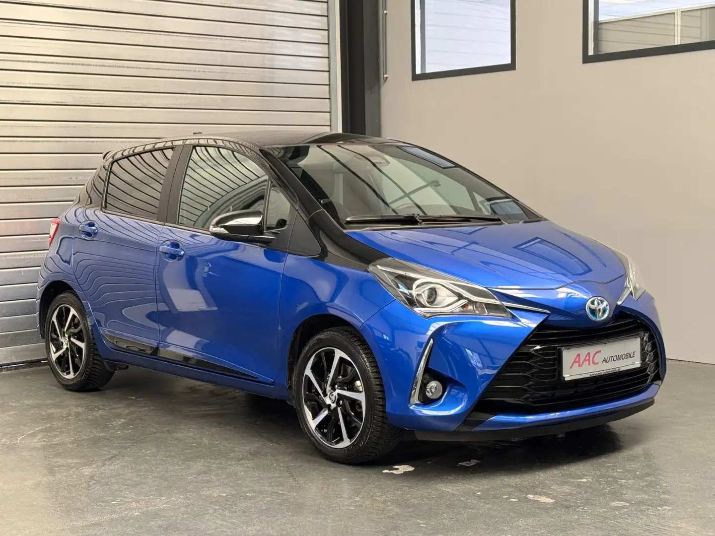Toyota Yaris Hybrid Style Selection/CarPlay/KeyLess/Cam Blau - 1