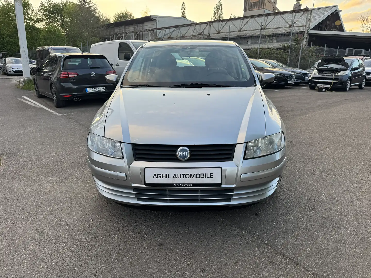 Fiat Stilo Stilo  5-Türer 1.4 16V TÜV und HU neu 2/2028 - 2