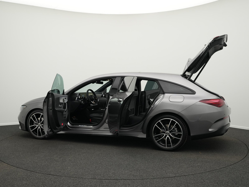 Mercedes-Benz CLA 180 CLA 180 Shooting Brake  AMG Line Special Edition — photo 14