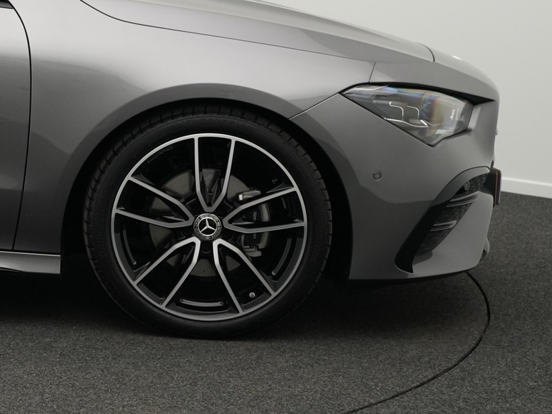 Mercedes-Benz CLA 180 CLA 180 Shooting Brake  AMG Line Special Edition — photo 6
