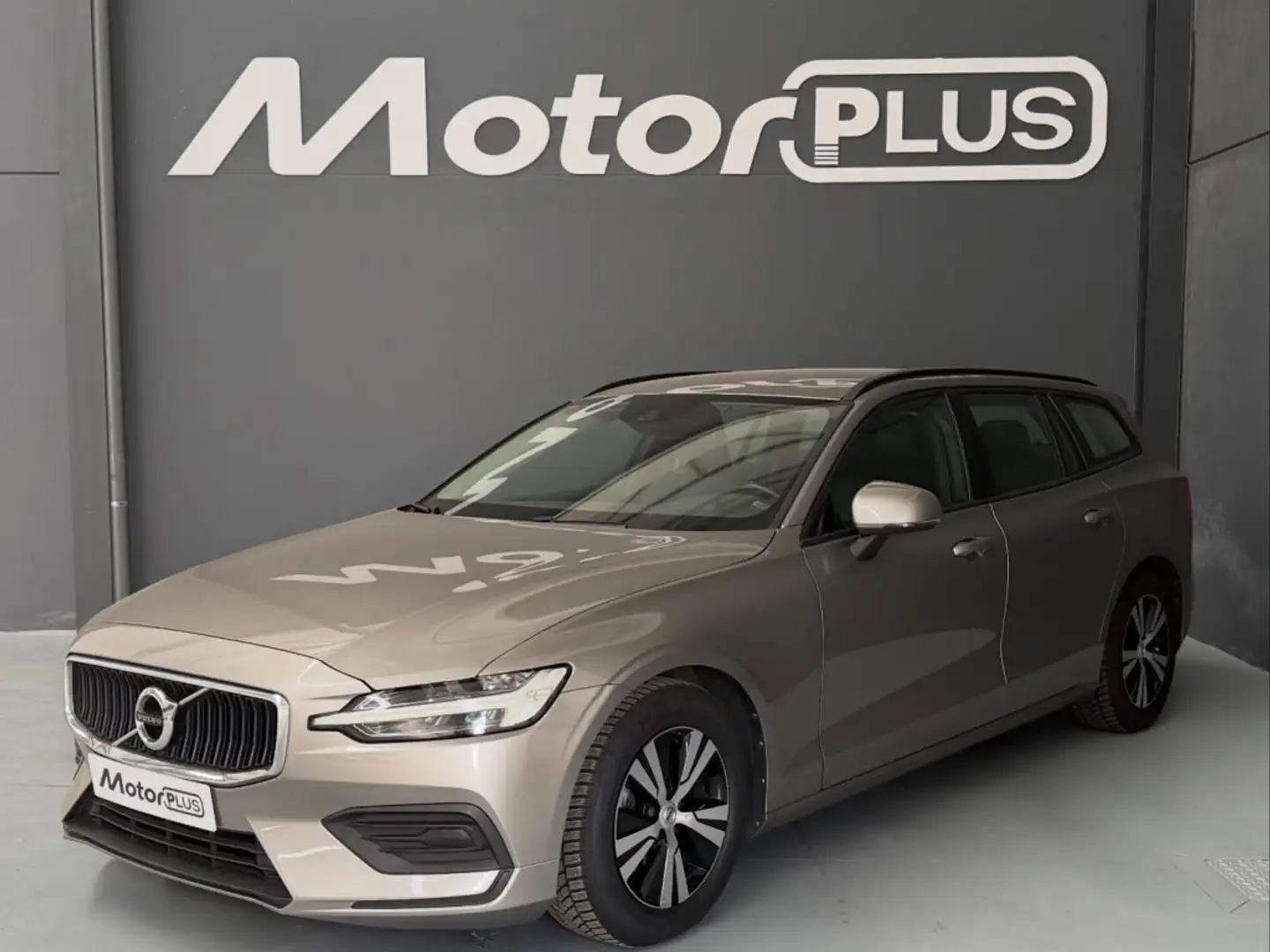 Volvo V60 D3 Inscription (4.75) Beige - 2