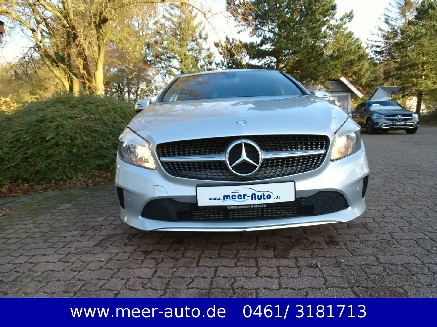 Mercedes-Benz A 200 d CDI Urban/Automatik/Leder/SHZ/Navi/AHK Silber - 2