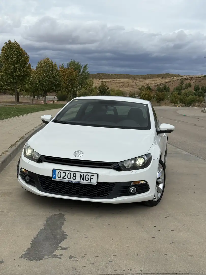 Volkswagen Scirocco 2.0 TSI DSG - 2