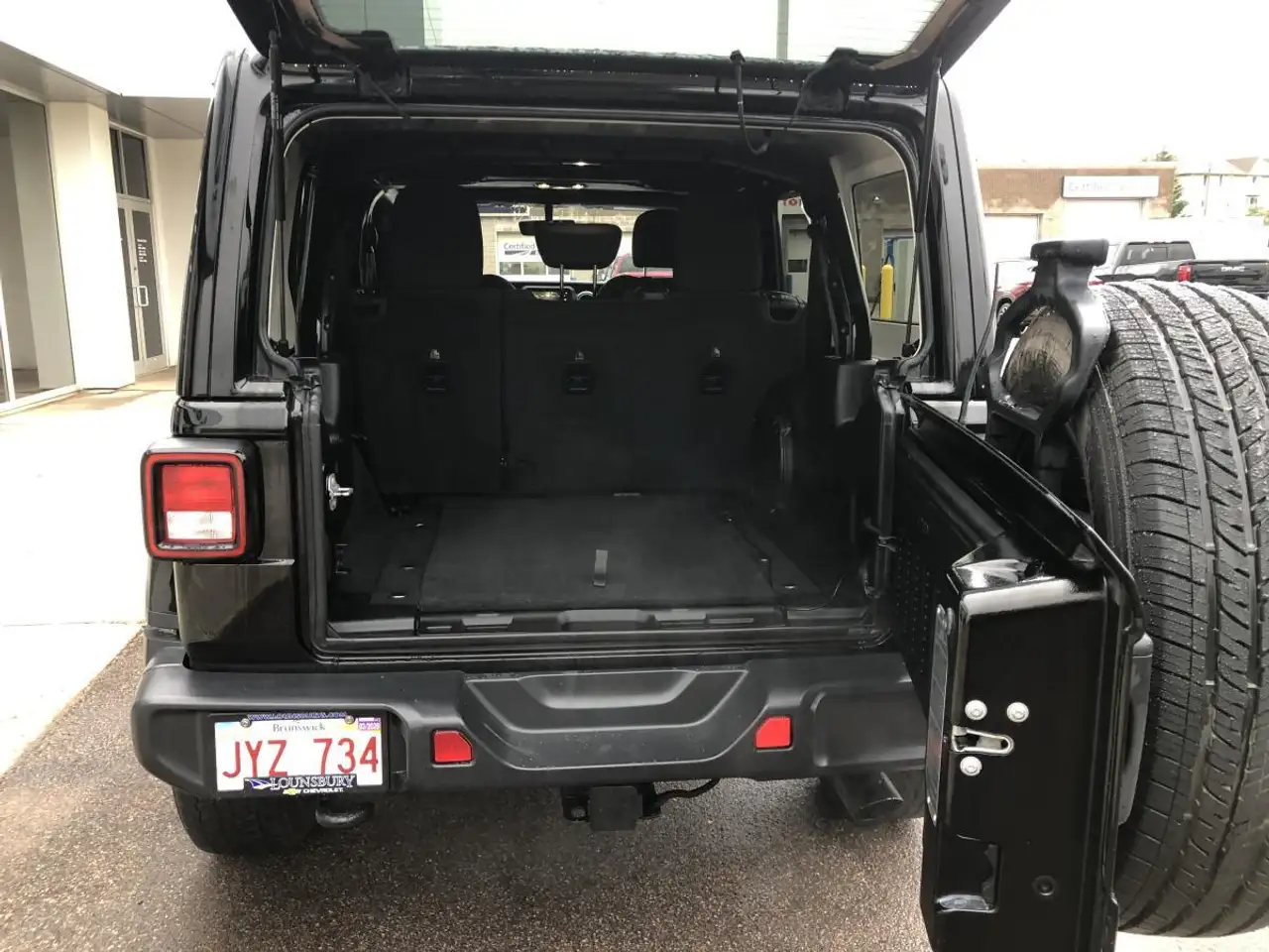 Jeep Wrangler снимка Jeep Wrangler