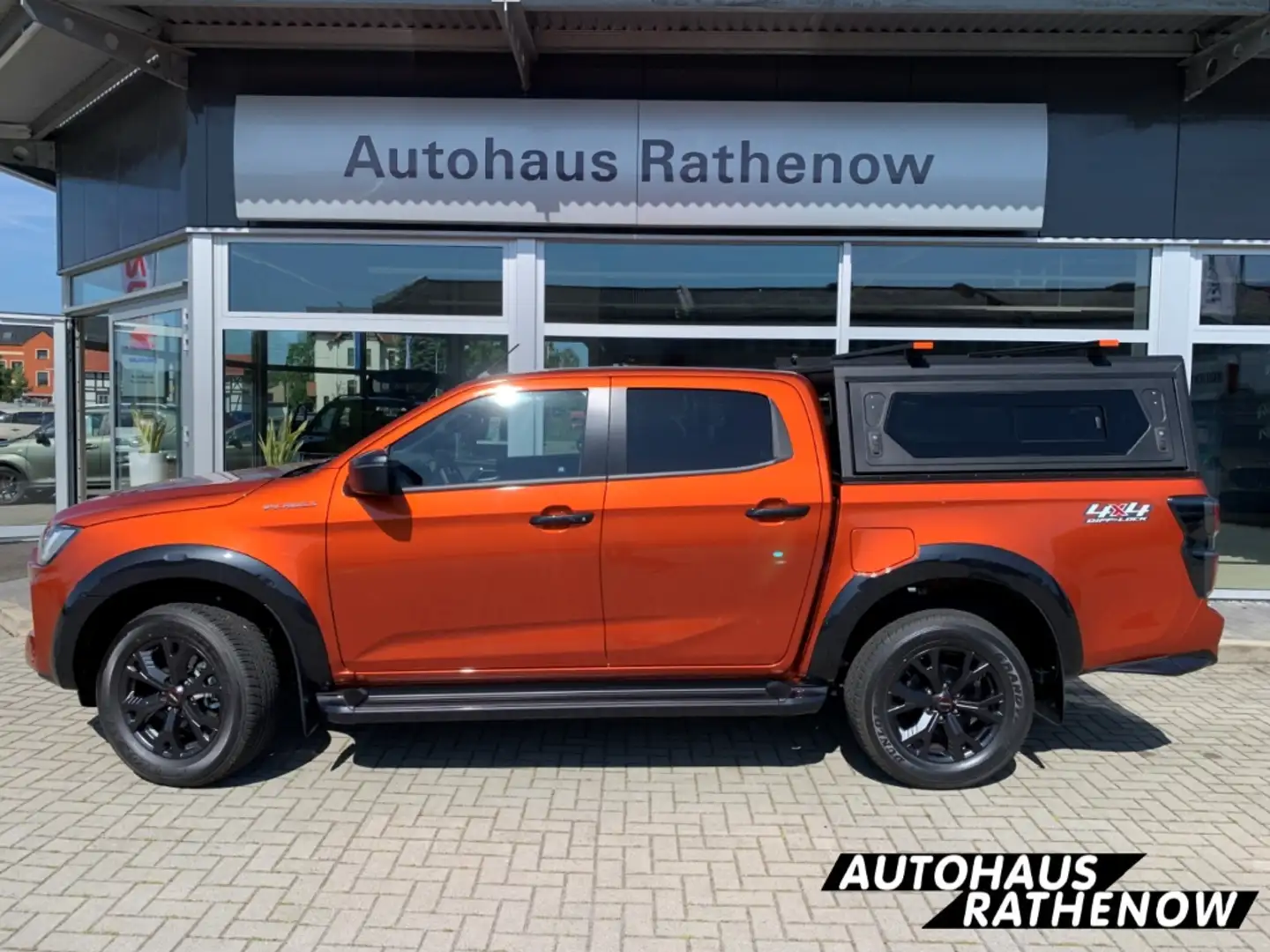 Isuzu D-Max Double Cab V-CROSS AluCab Hardtop 5 Jahre Garantie Orange - 1