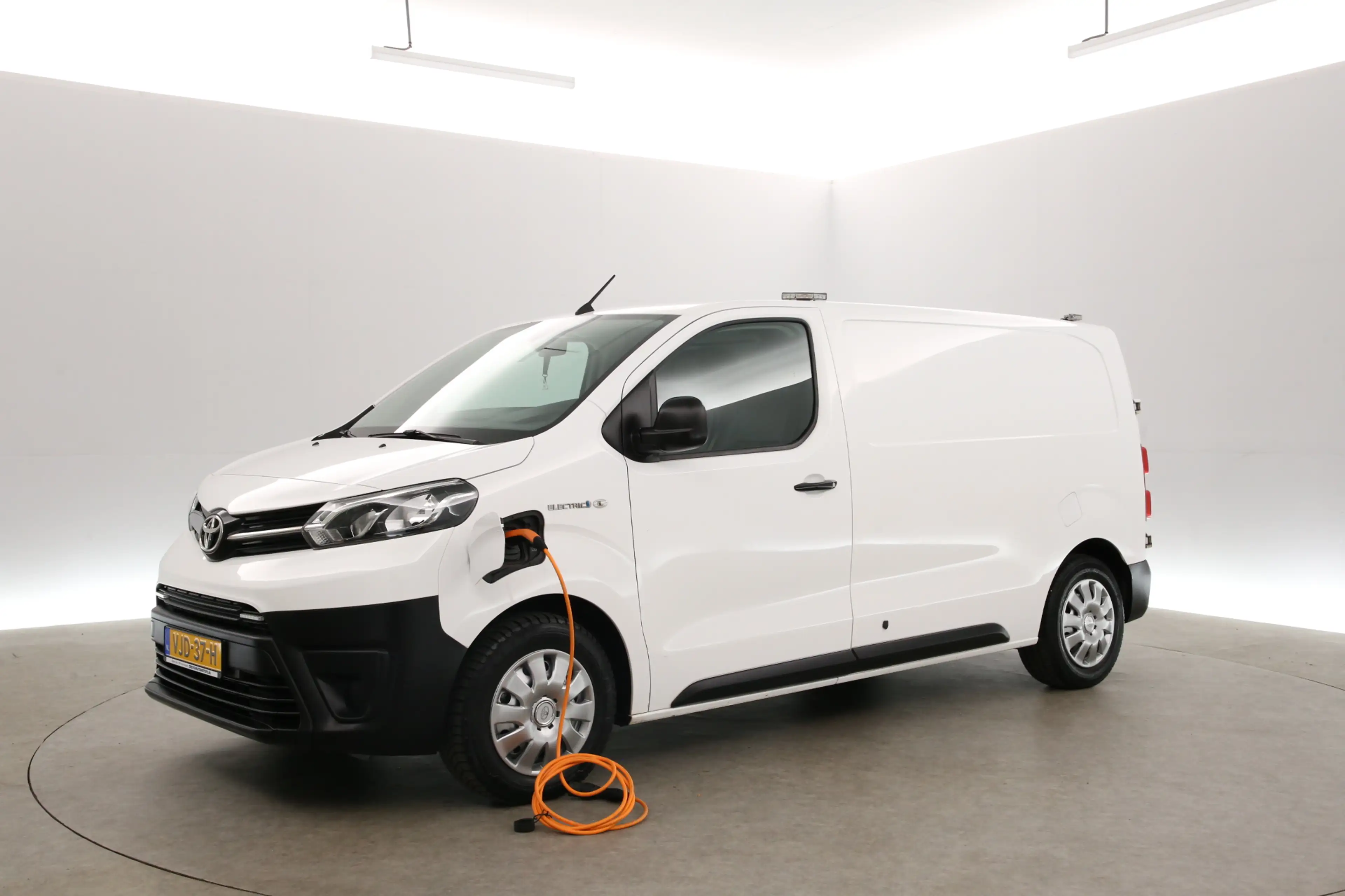 Peugeot e-Expert Toyota ProAce 75 kWh Extra Range Navigator L2H1 | — photo 11