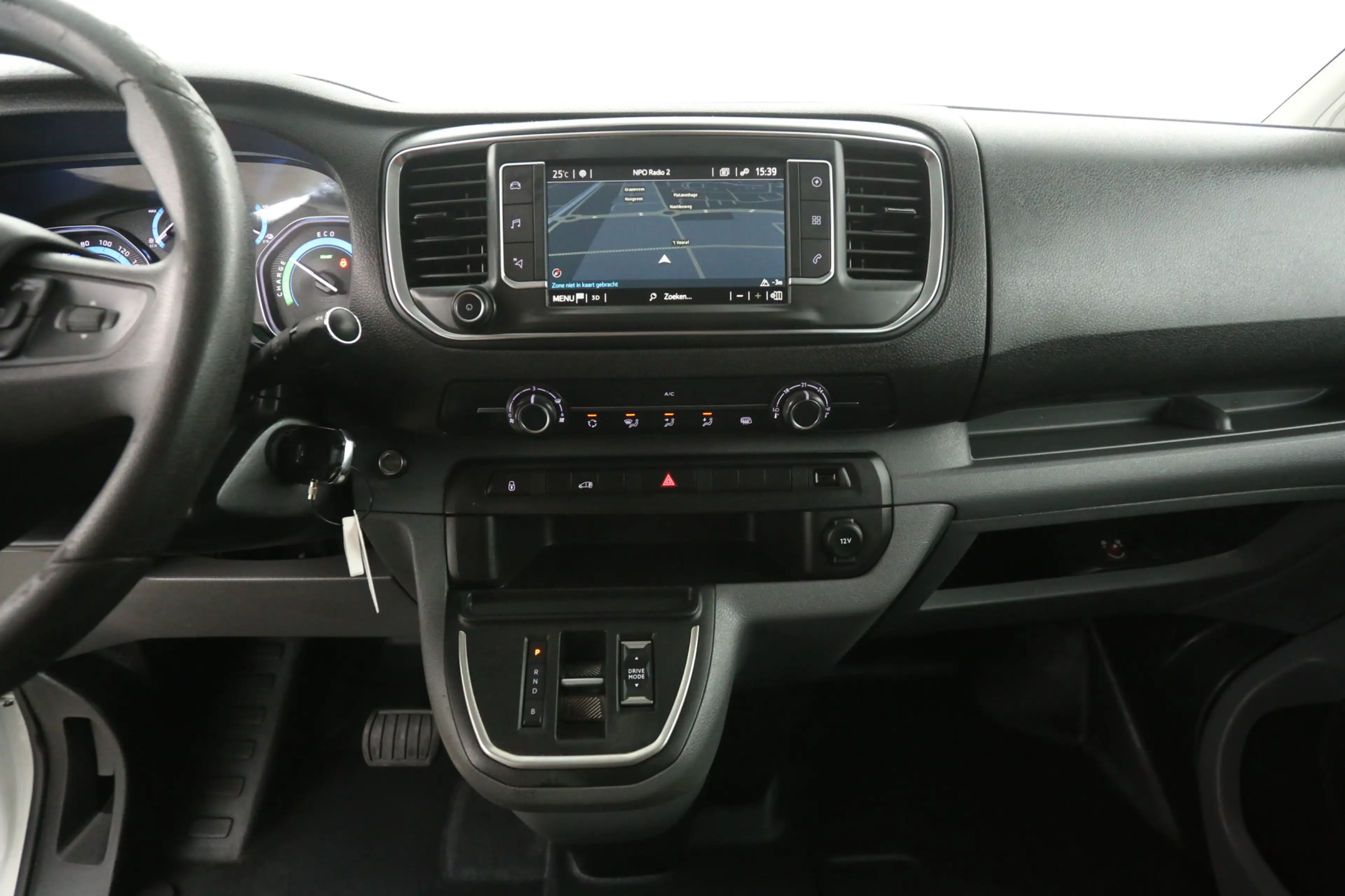 Peugeot e-Expert Toyota ProAce 75 kWh Extra Range Navigator L2H1 | — photo 14