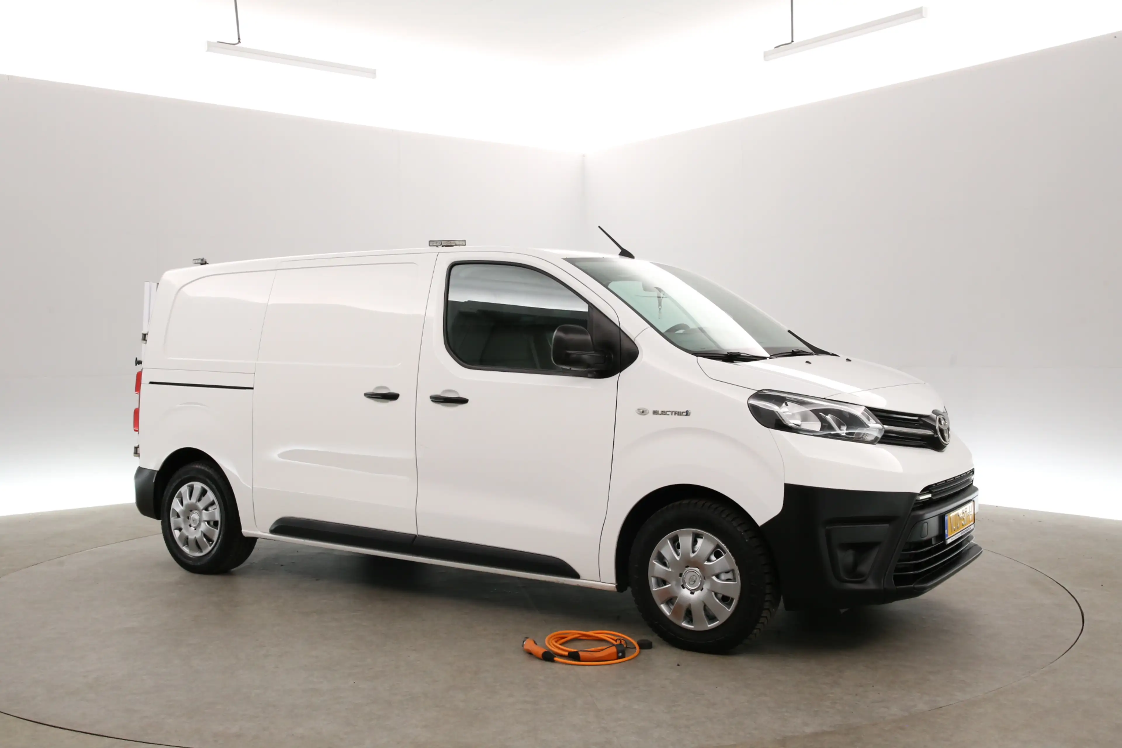 Peugeot e-Expert Toyota ProAce 75 kWh Extra Range Navigator L2H1 | — photo 9