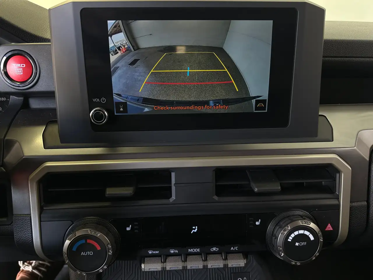 Toyota Tacoma снимка Toyota Tacoma
