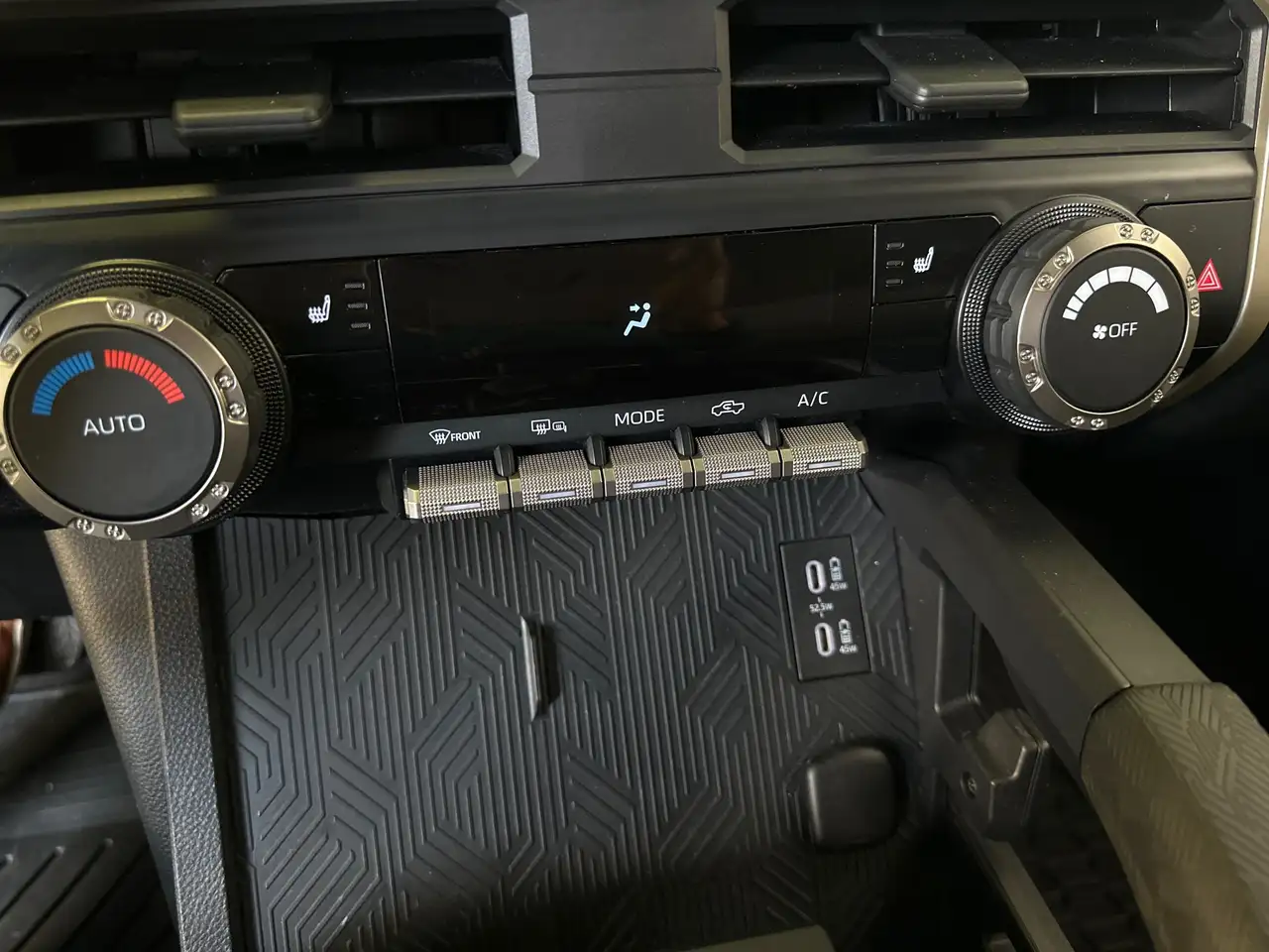Toyota Tacoma снимка Toyota Tacoma