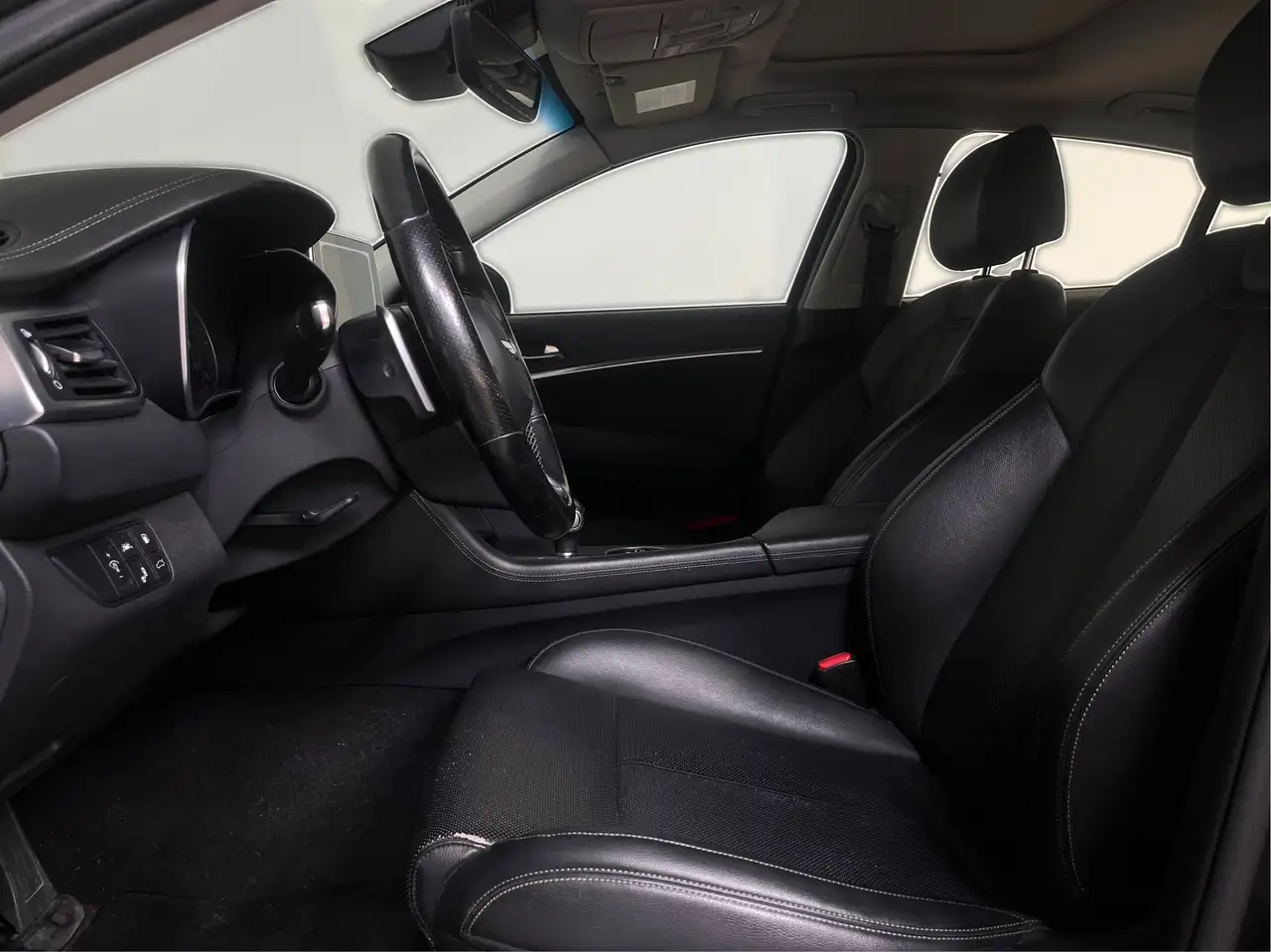 Genesis G70 снимка Genesis G70