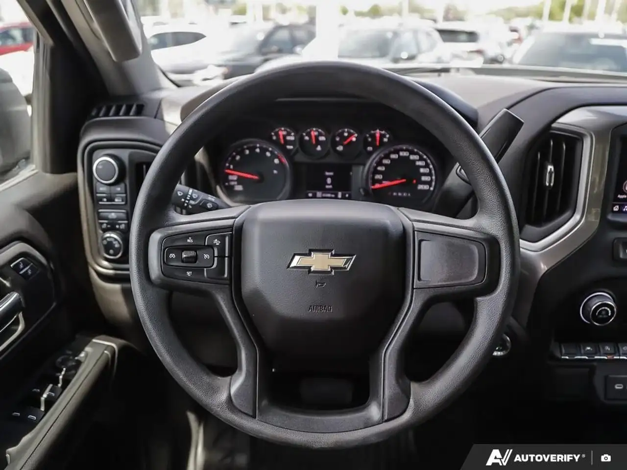 Chevrolet Silverado 1500 photo Chevrolet Silverado 1500