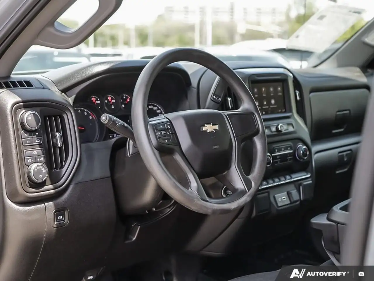 Chevrolet Silverado 1500 photo Chevrolet Silverado 1500