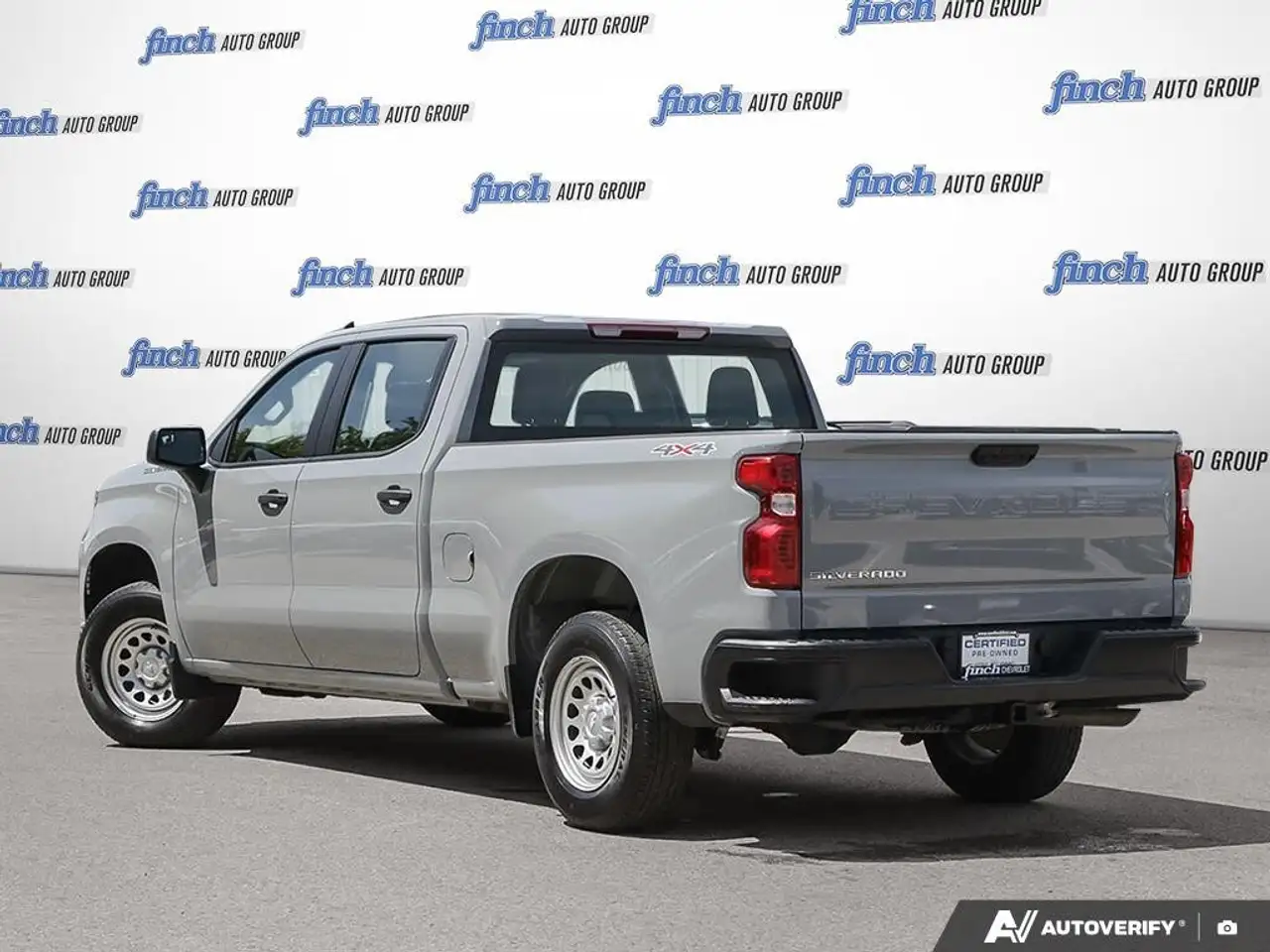 Chevrolet Silverado 1500 photo Chevrolet Silverado 1500