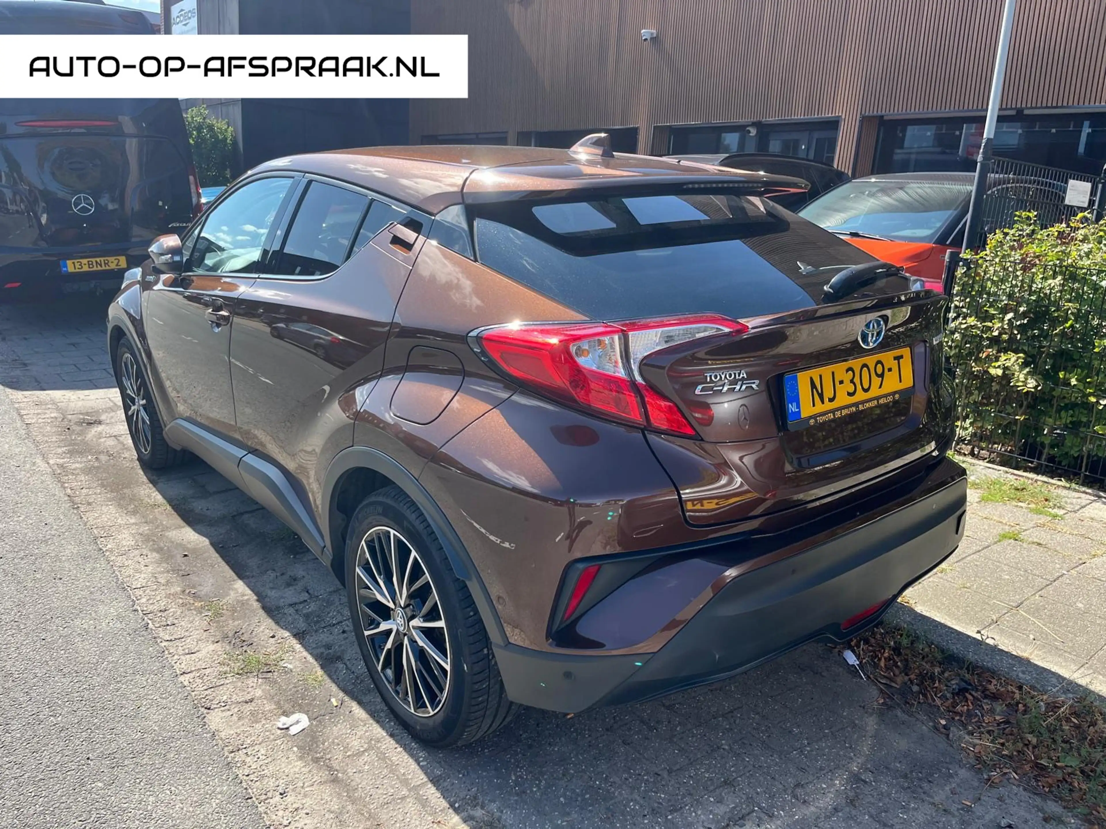 Toyota C-HR 1.8 Hybrid Executive Automaat Leer Navi Camera — photo 4